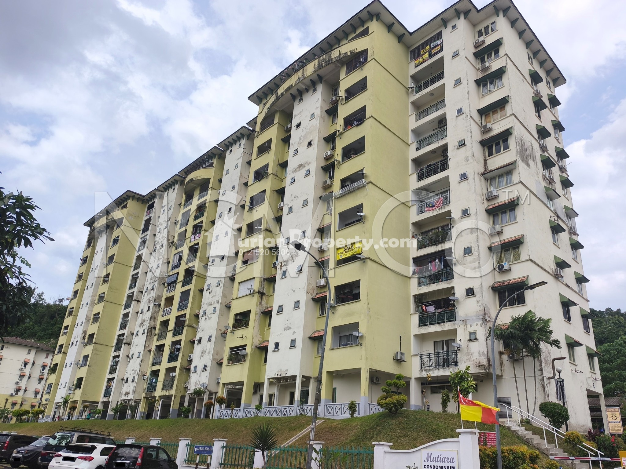 Condo For Auction at Mutiara Condominium