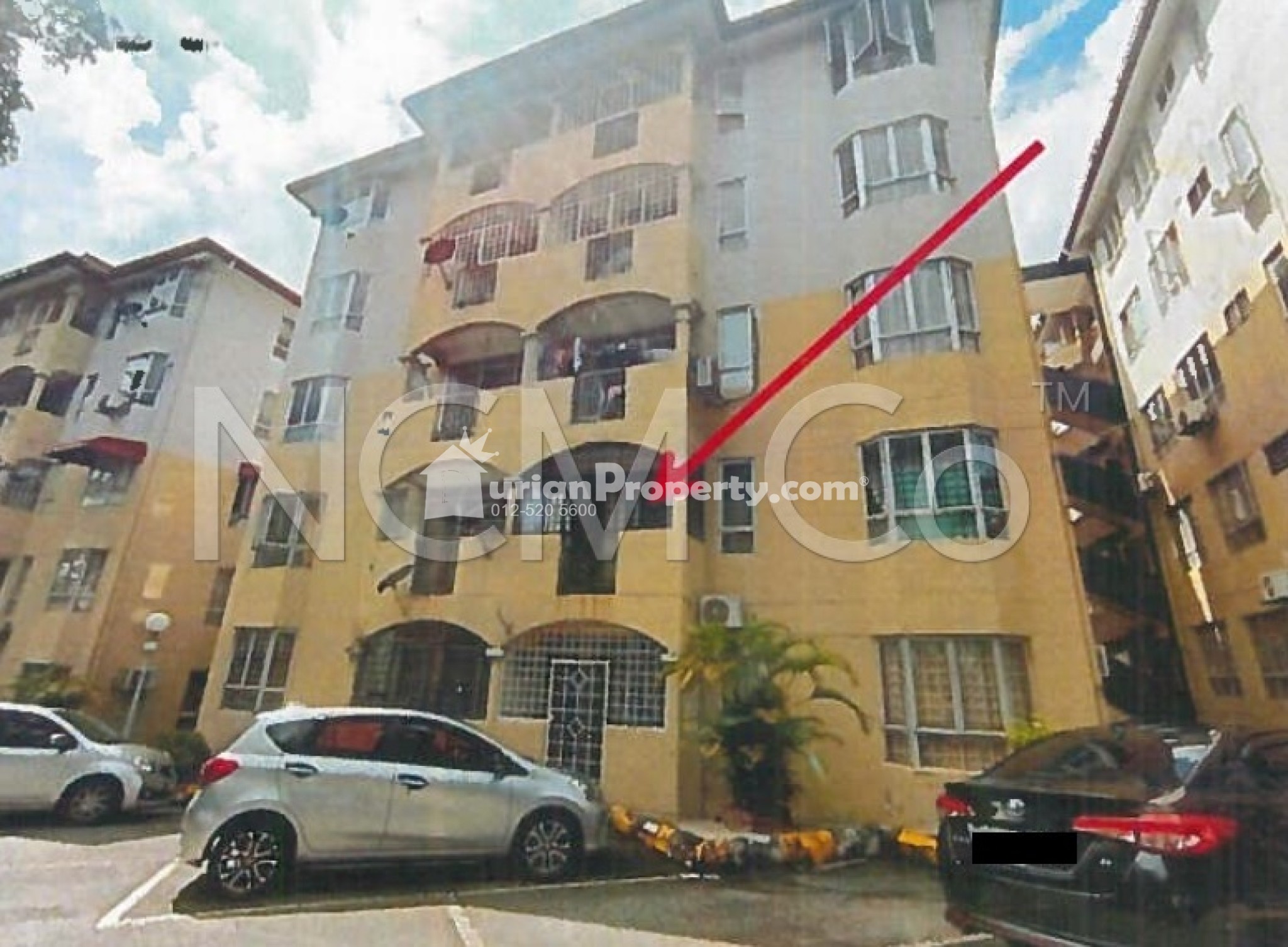 Apartment For Auction at Cemara Apartment