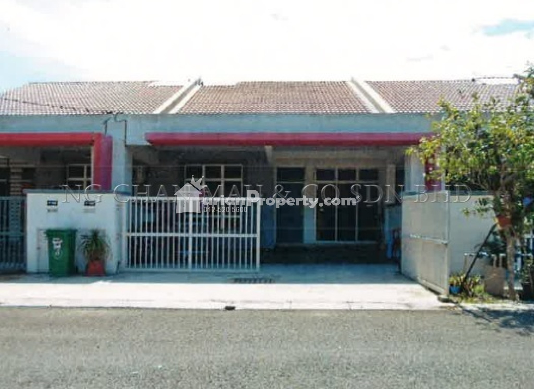 Terrace House For Auction at Dungun