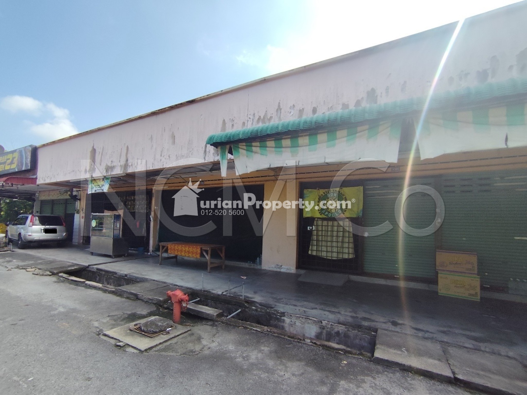Shop For Auction at Taman Mutiara