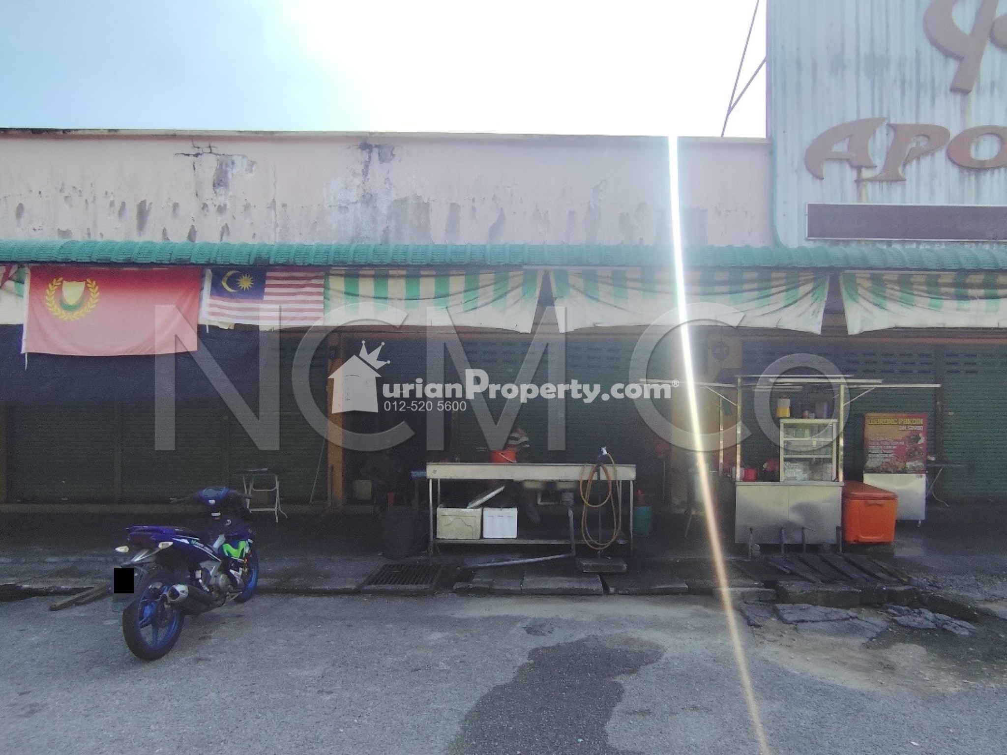 Shop For Auction at Taman Mutiara