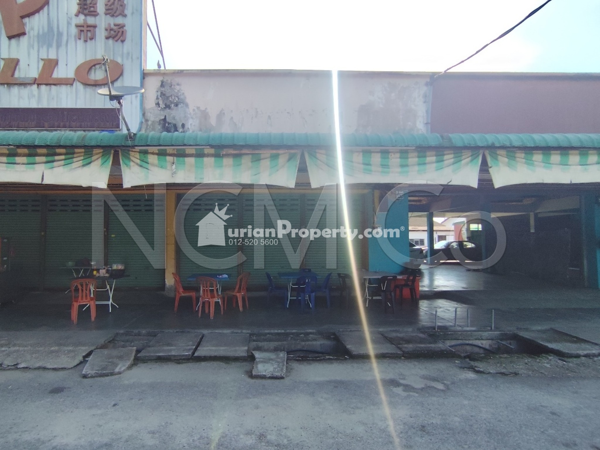 Shop For Auction at Taman Mutiara