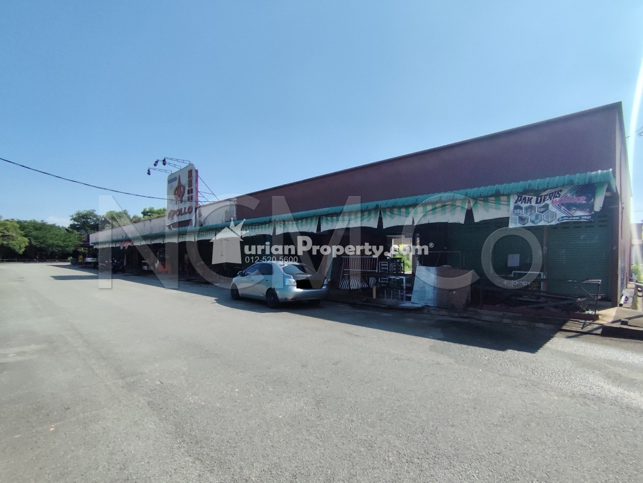 Shop For Auction at Taman Mutiara