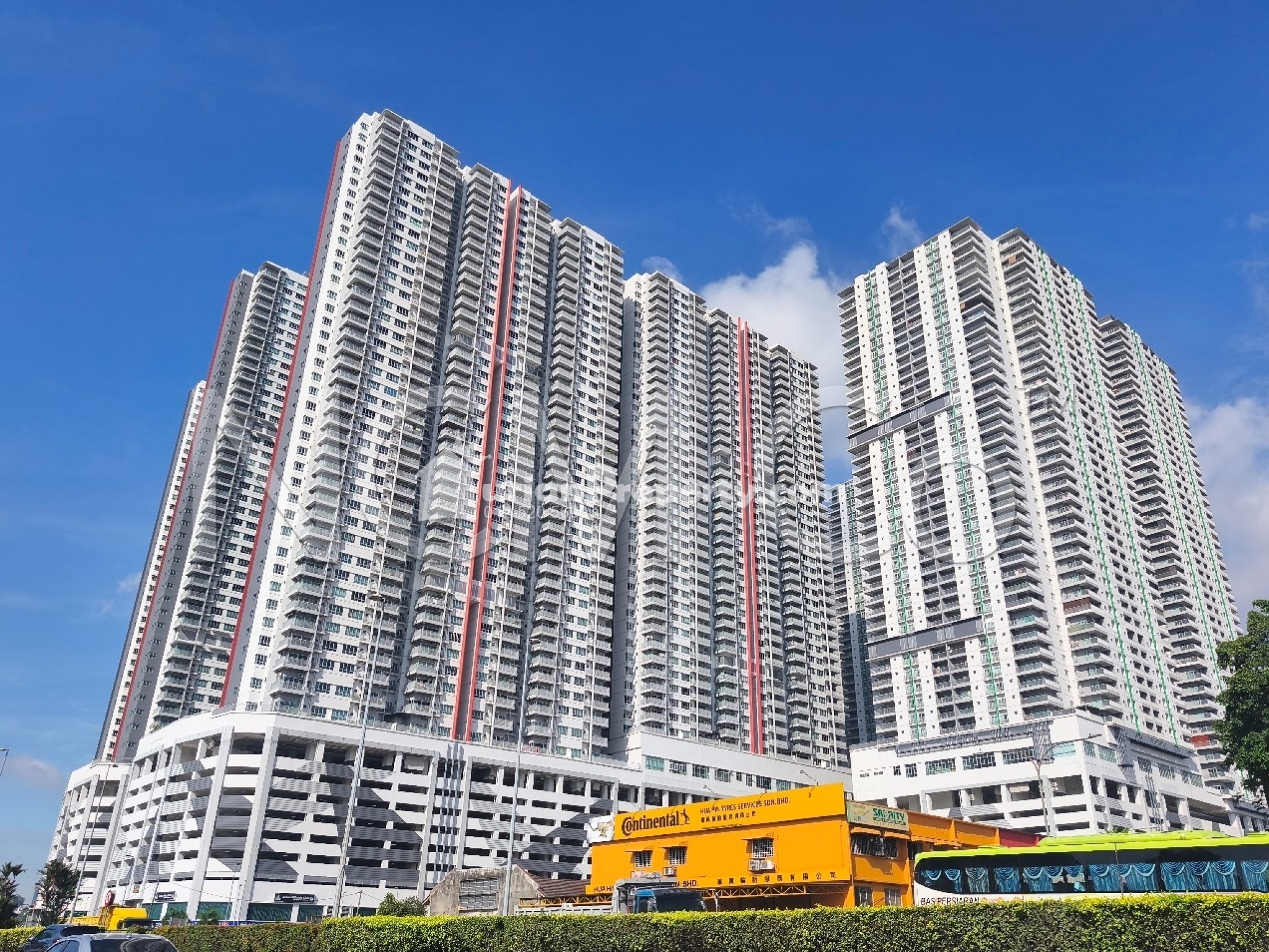Serviced Residence For Auction at Razak City Residences