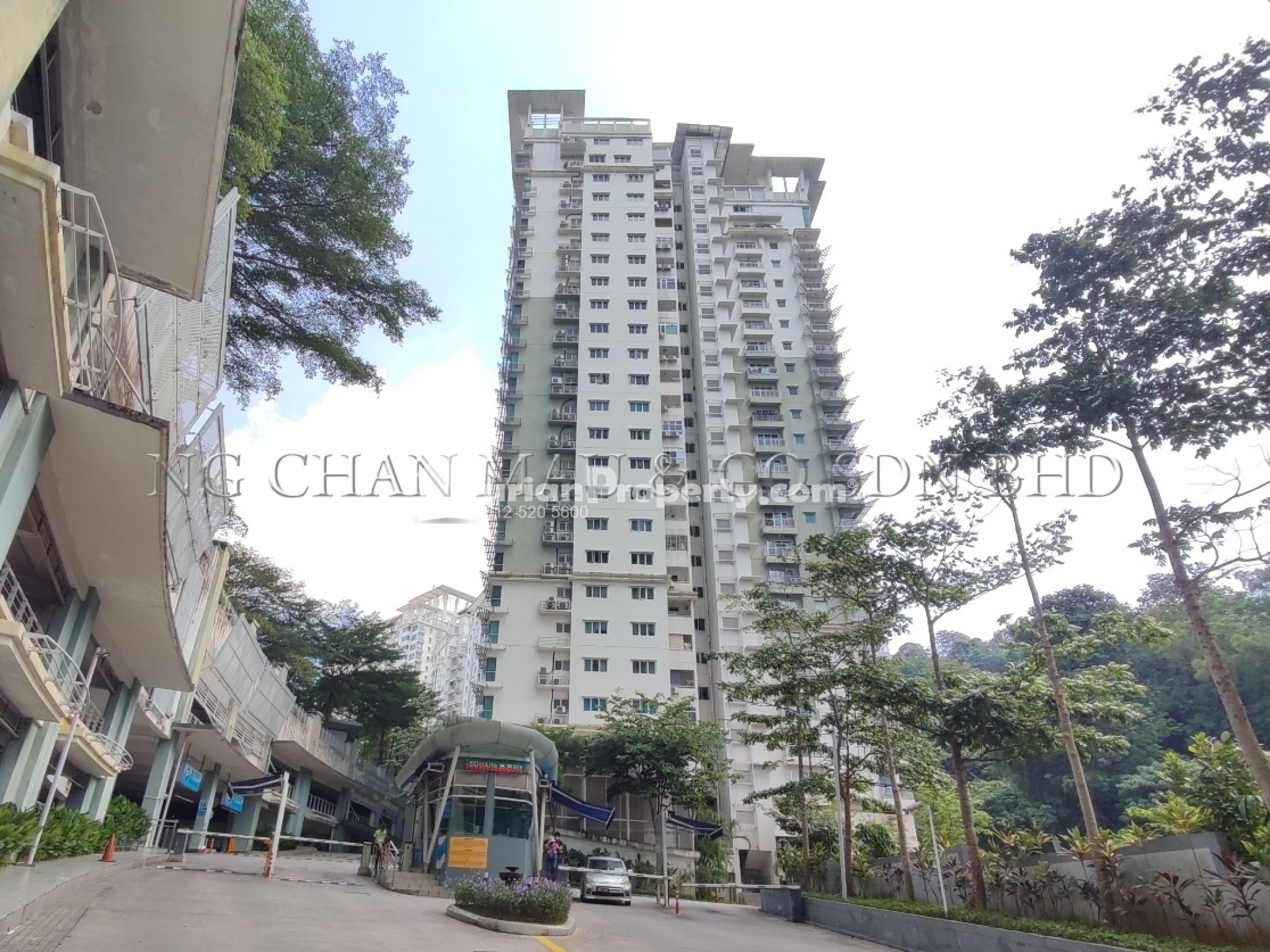 Condo For Auction at Metropolitan Square