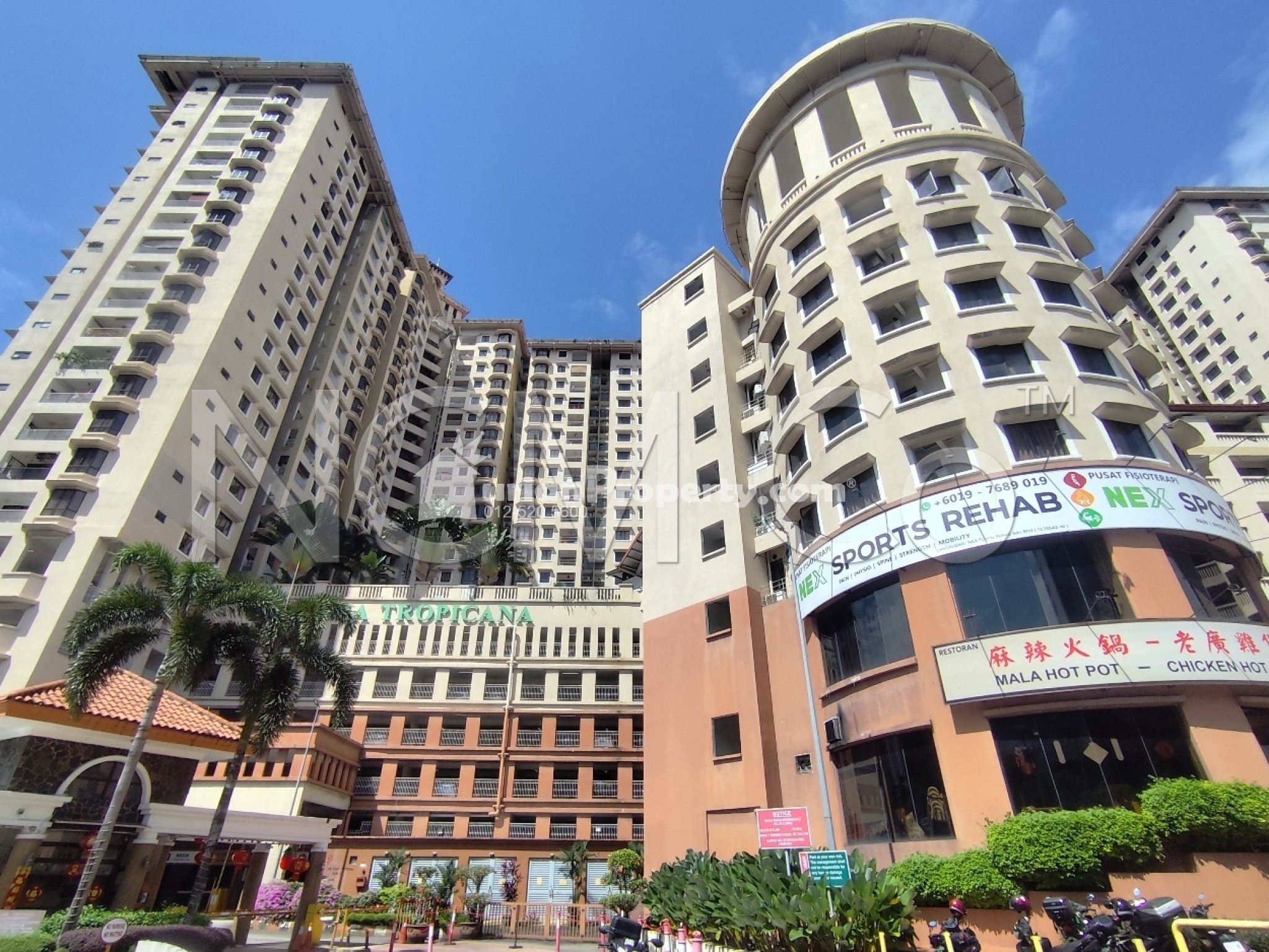 Condo For Auction at Casa Tropicana