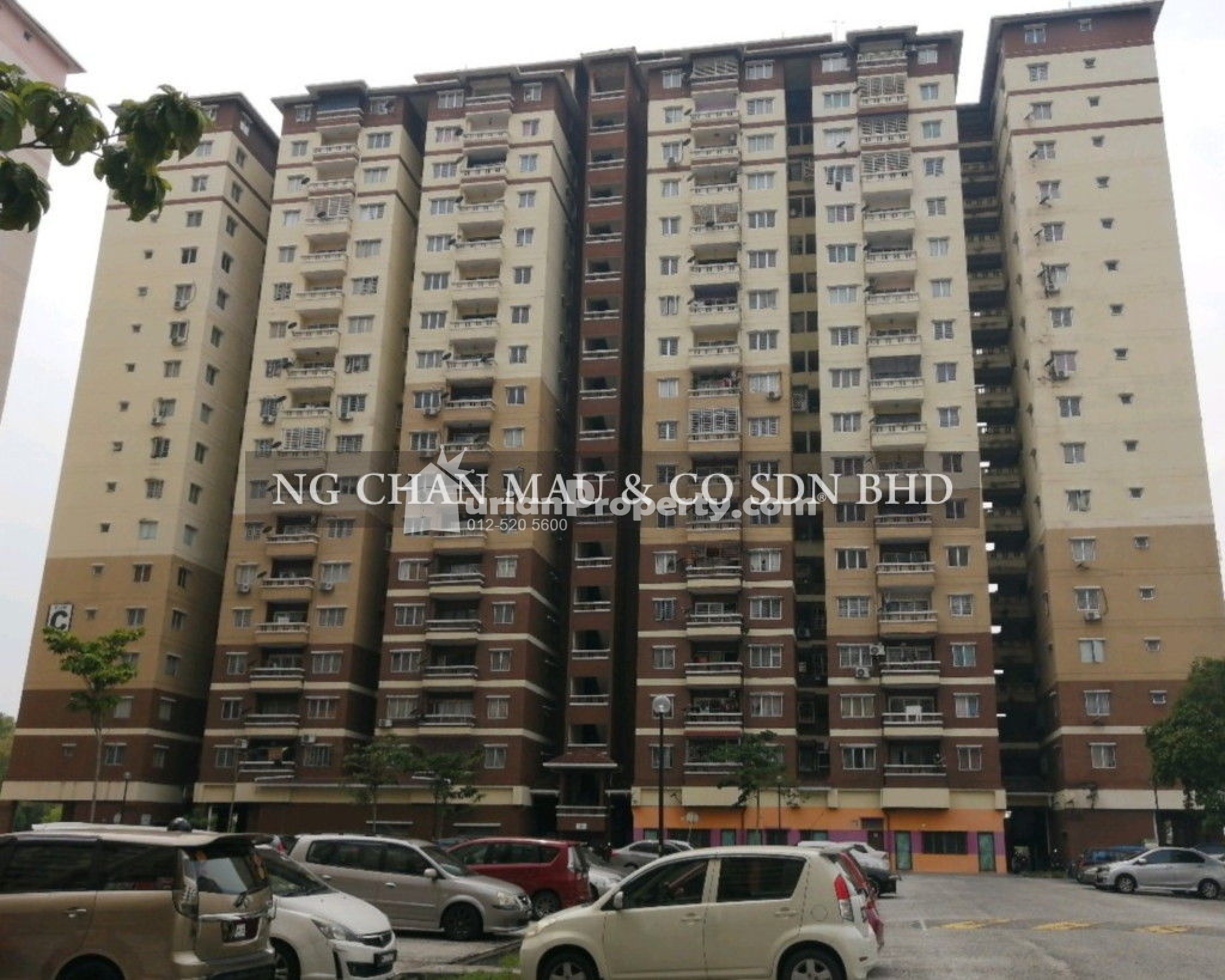 Apartment For Auction at Laguna Biru