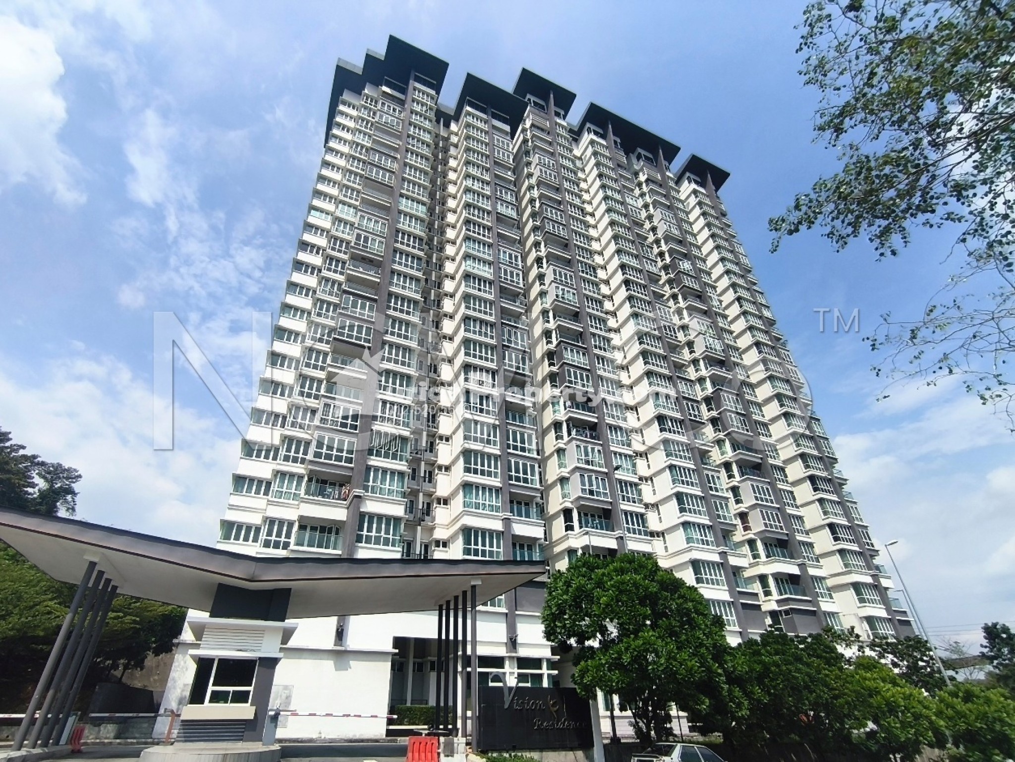 Condo For Auction at Vision Residence