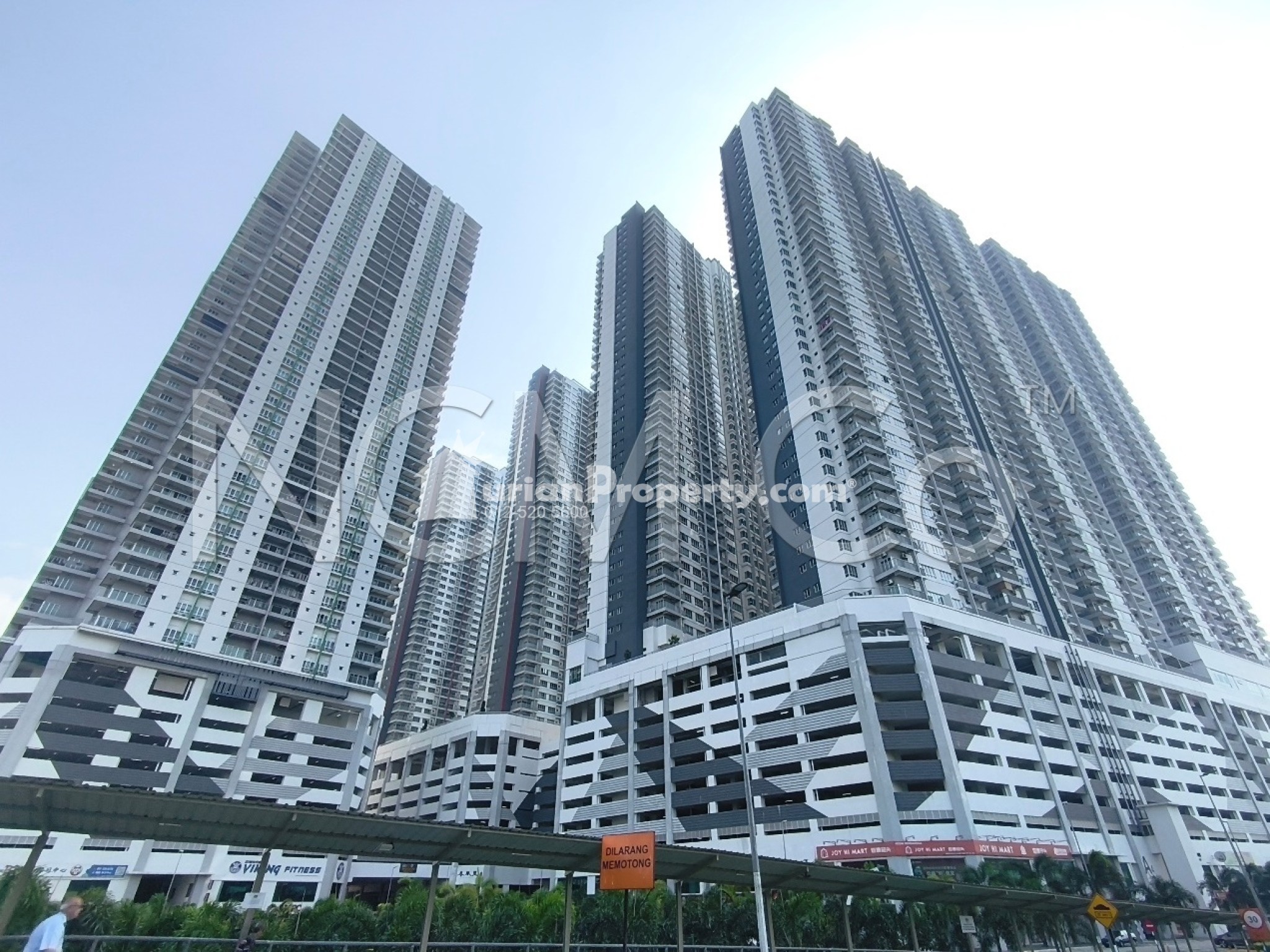 Serviced Residence For Auction at Razak City Residences