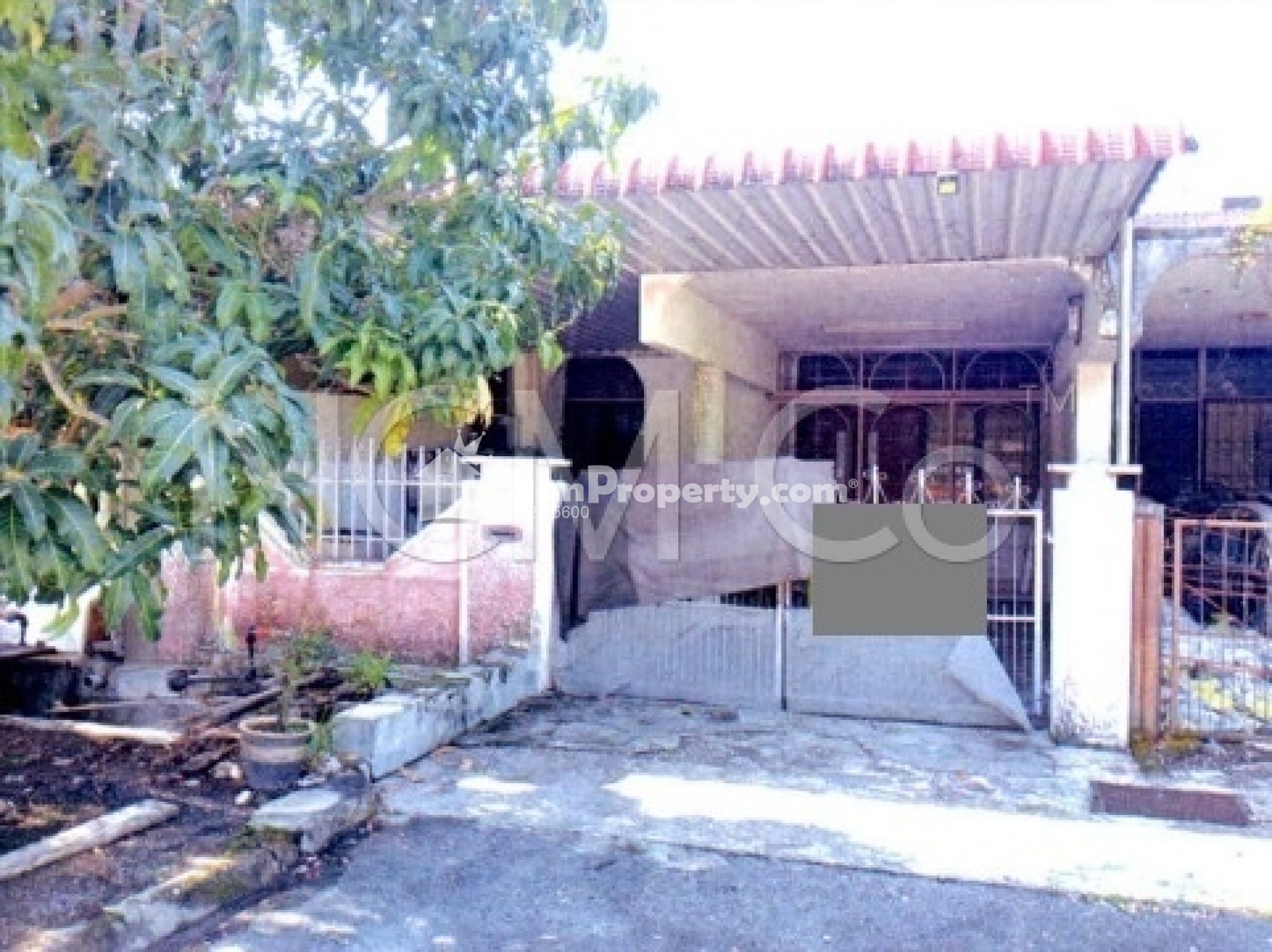 Terrace House For Auction at Simpang Ampat