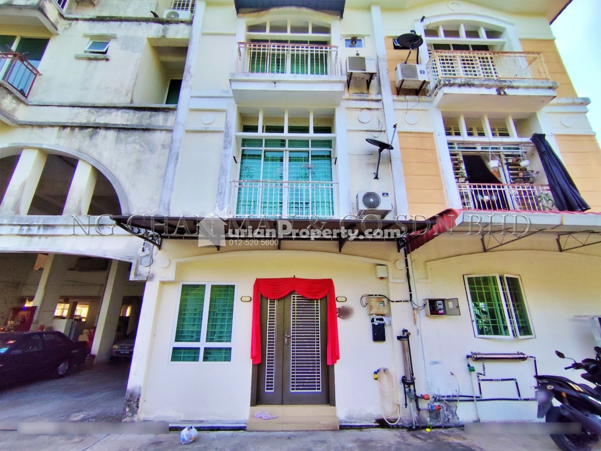 Terrace House For Auction at Taman Happy Valley