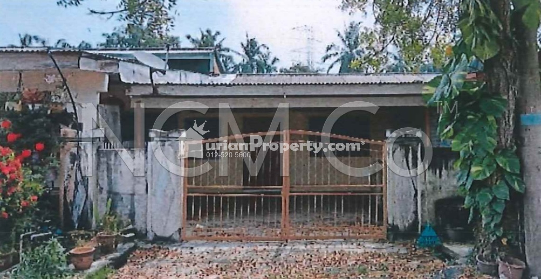 Terrace House For Auction at Sungai Pelek