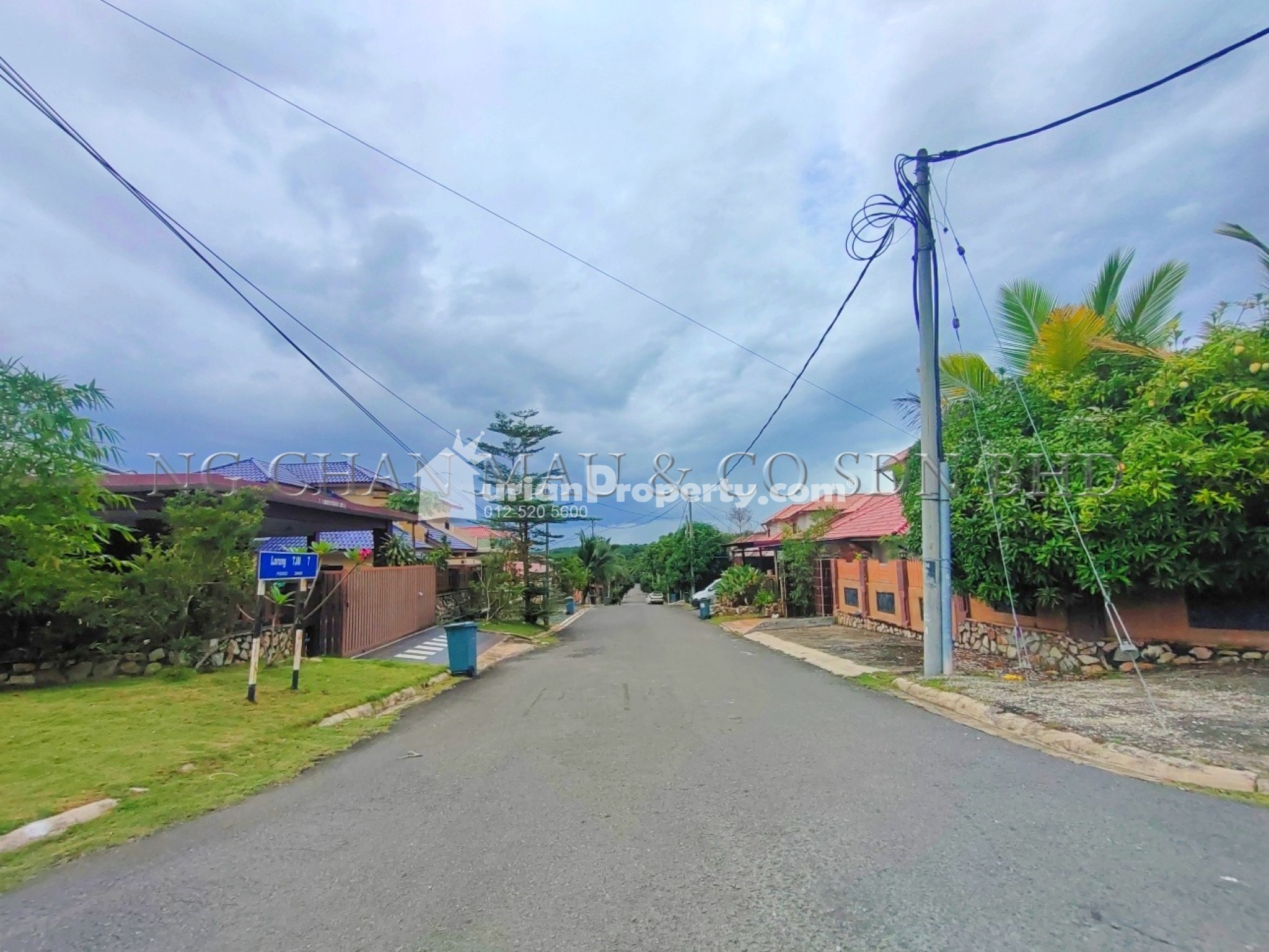 Bungalow House For Auction at Taman Jengka Mahkota