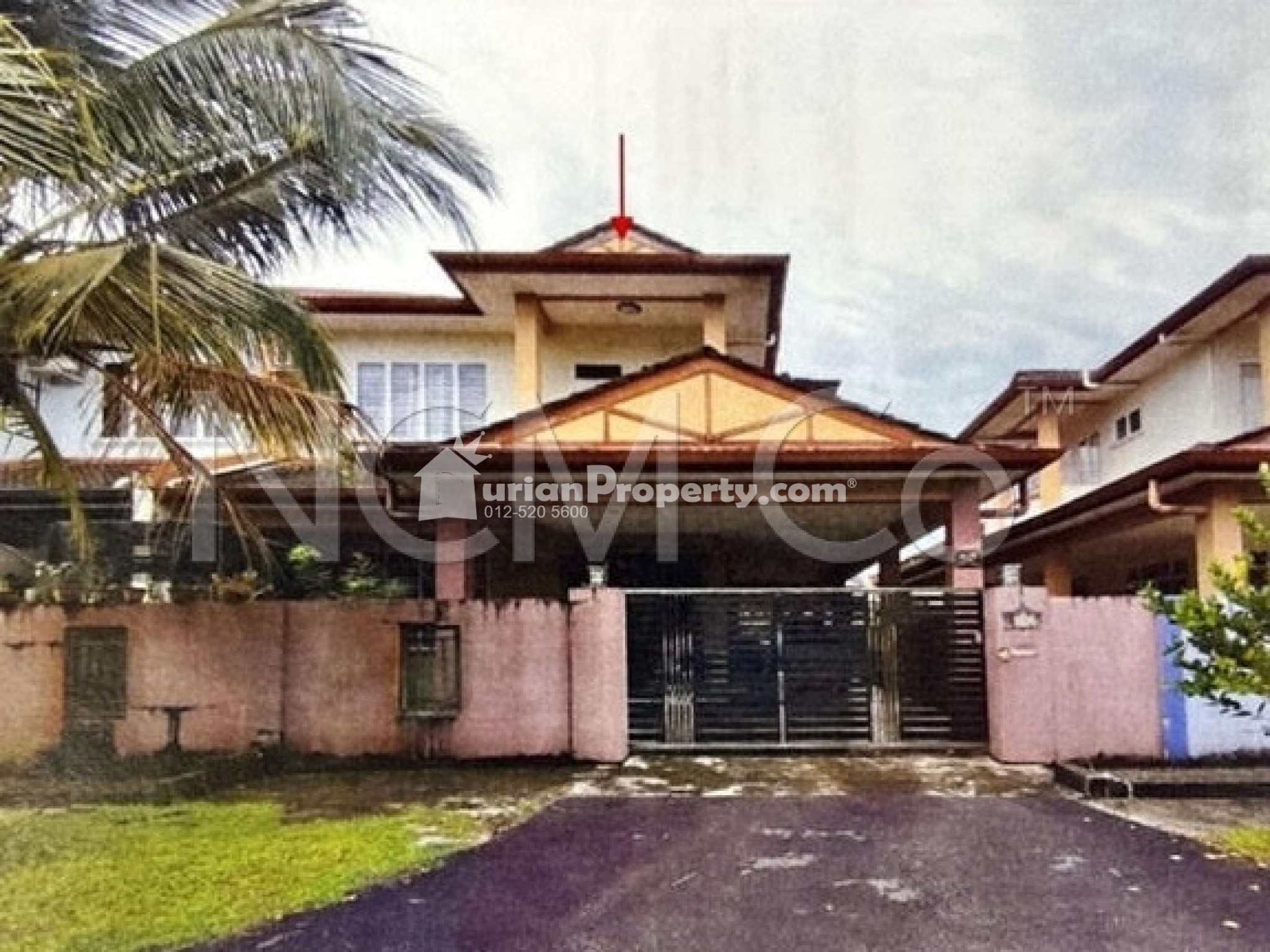 Bungalow House For Auction at Kuching