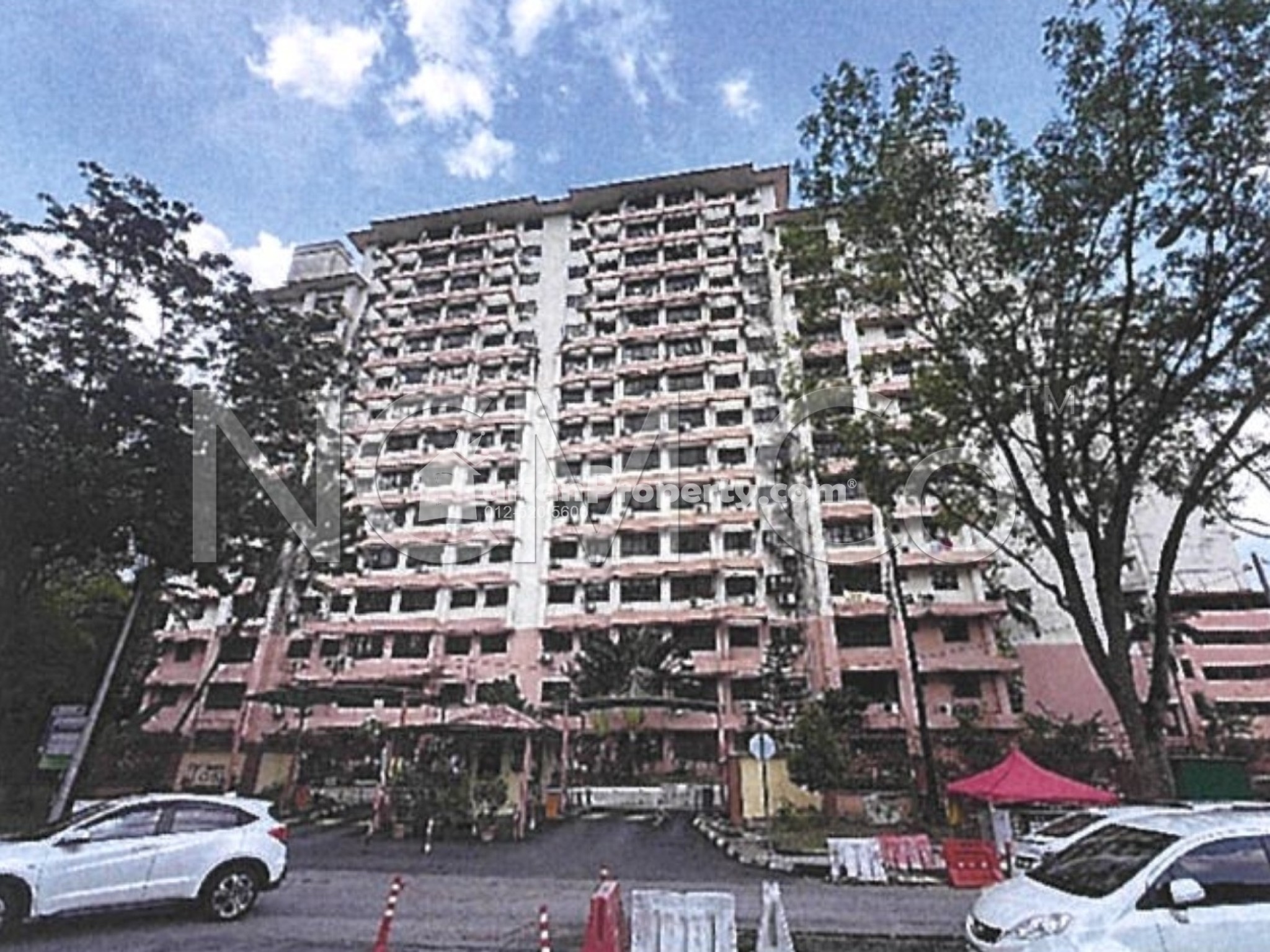 Condo For Auction at Bayu Tasik 1
