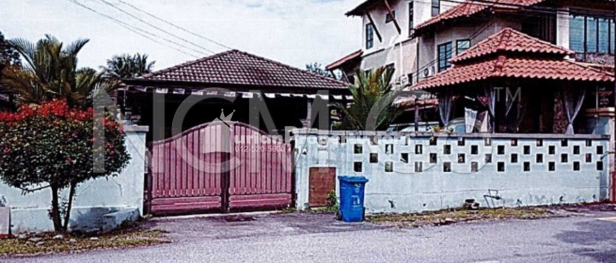 Bungalow House For Auction at Desa Subang Permai