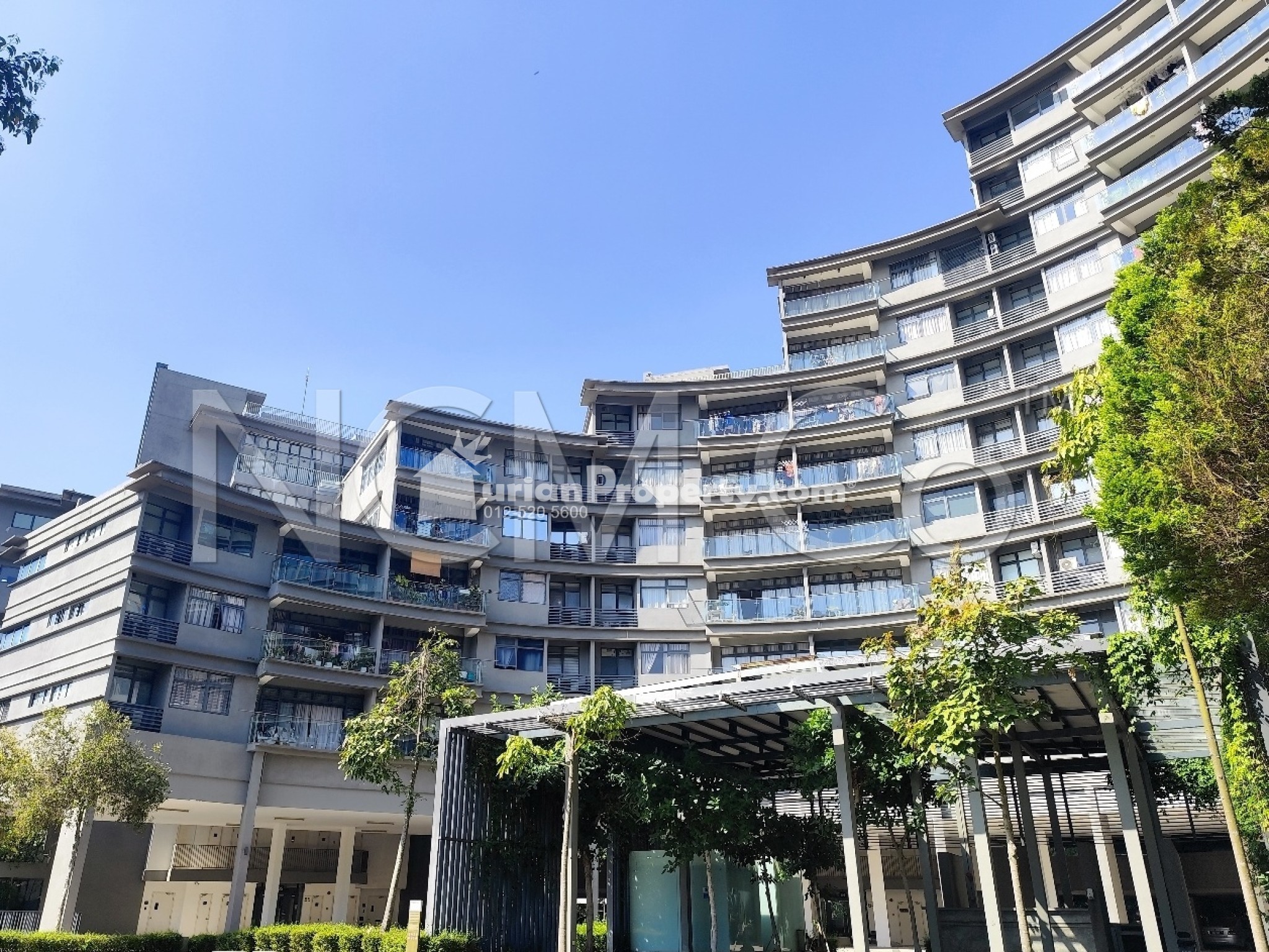 Condo For Auction at Mirage By The Lake