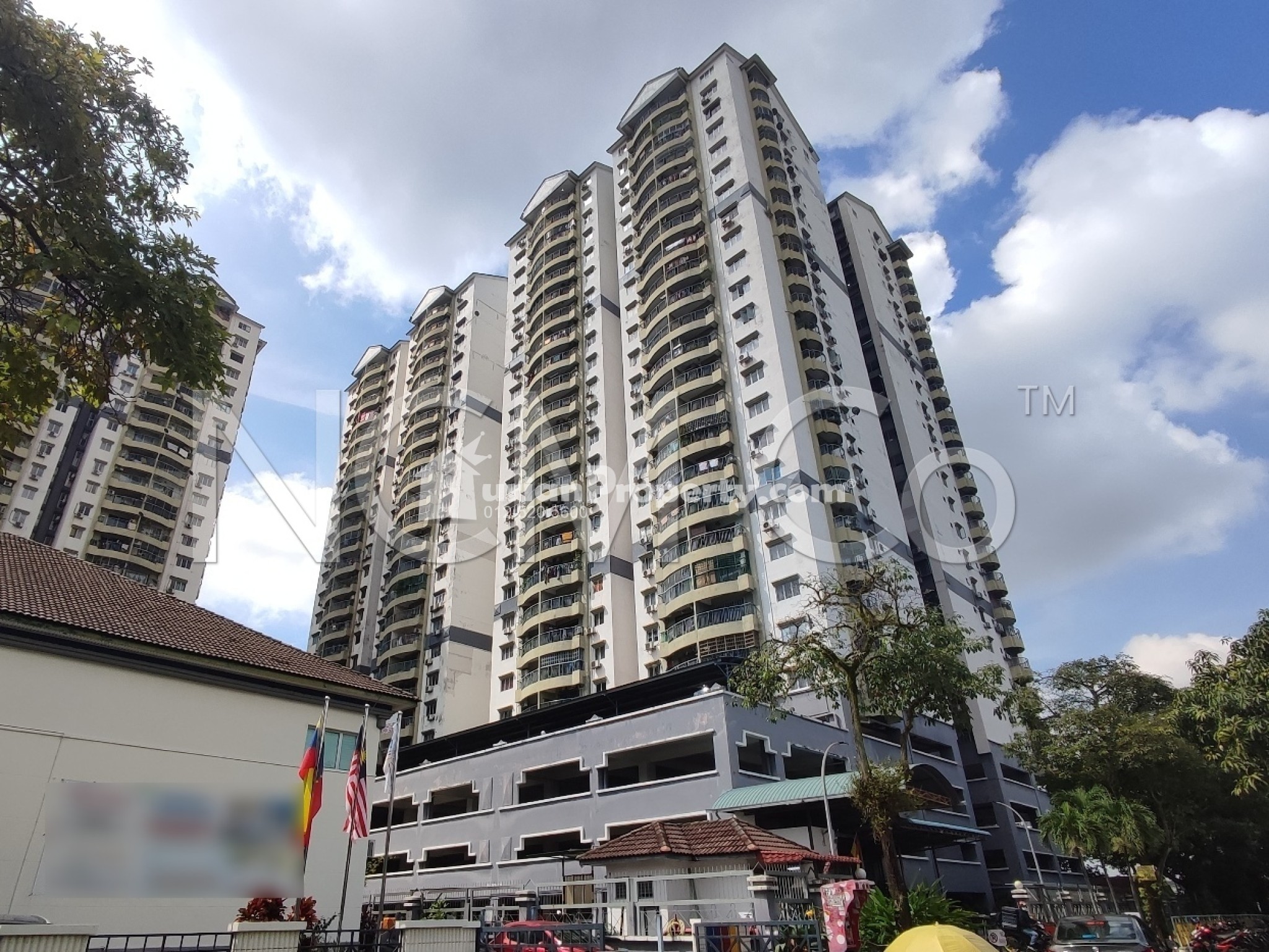 Condo For Auction at Pandan Villa