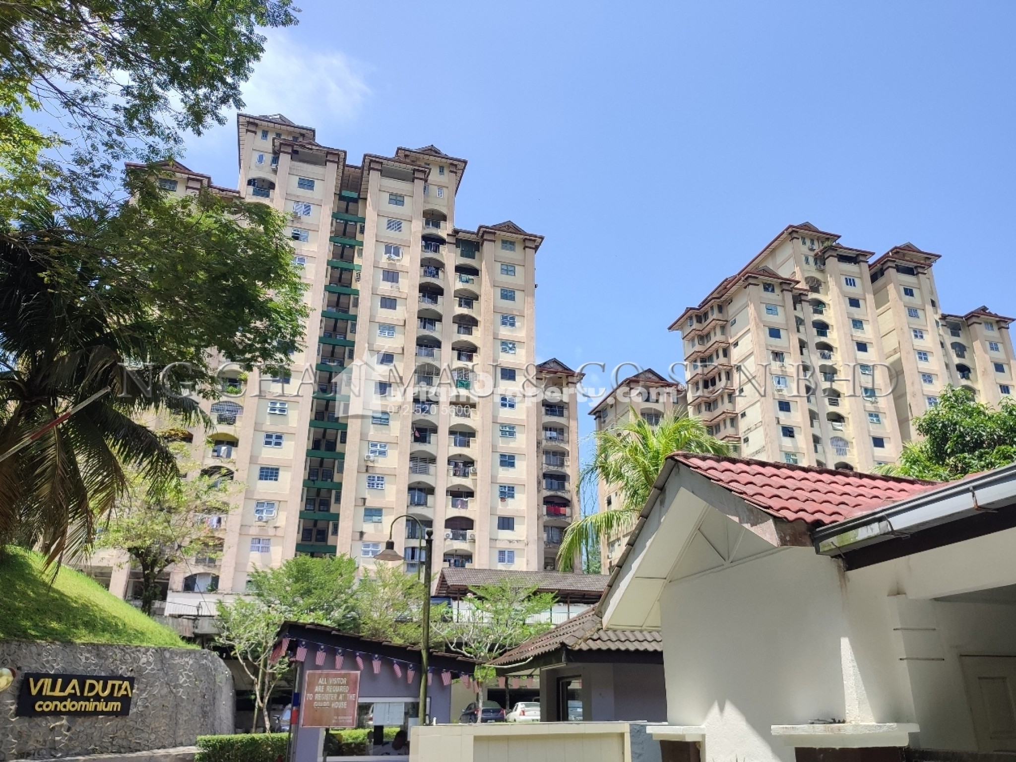 Condo For Auction at Villa Duta