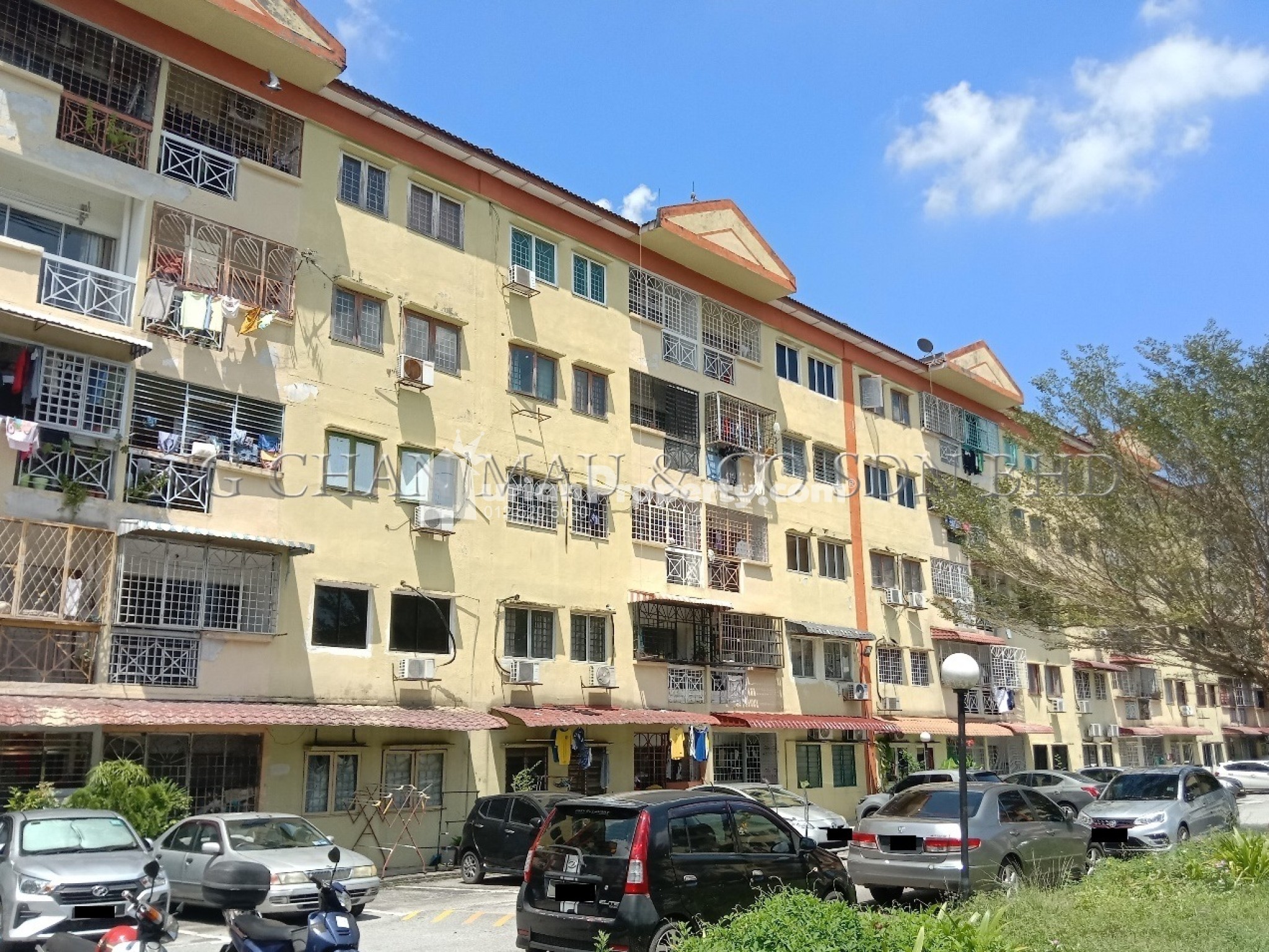 Apartment For Auction at Sri Anggerik 1