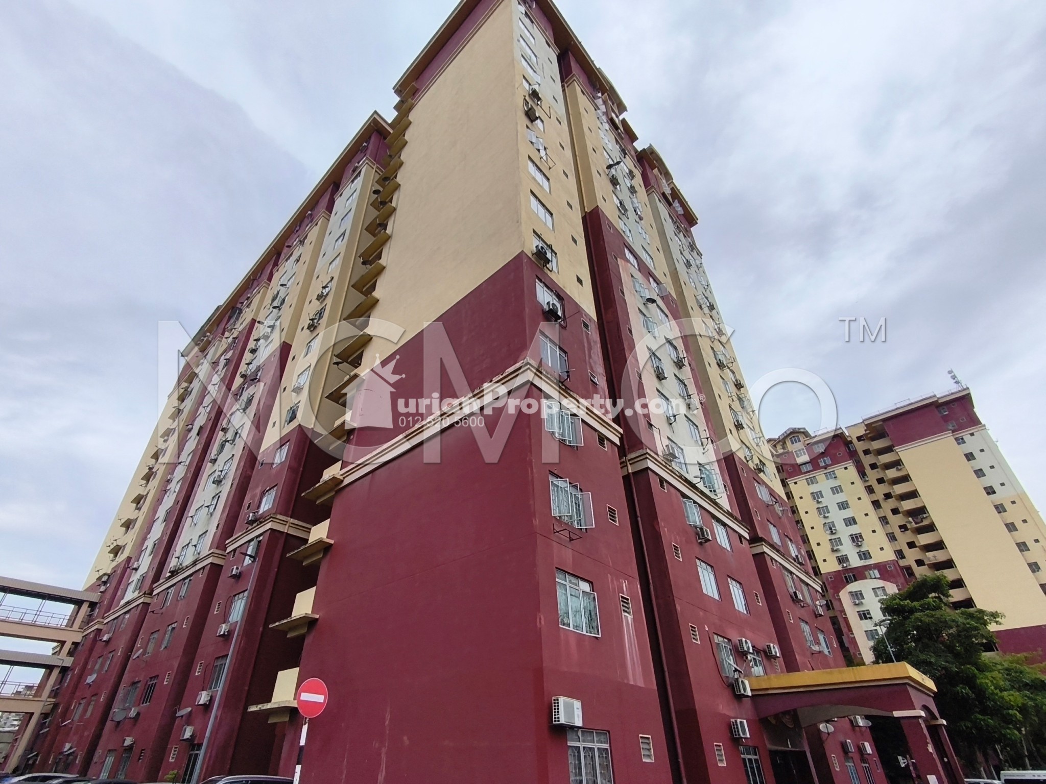 Apartment For Auction at Mentari Court 1