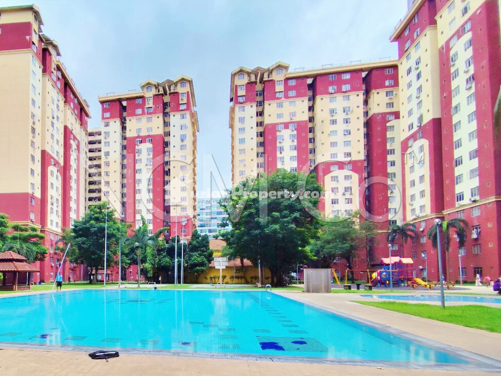 Apartment For Auction at Mentari Court 1