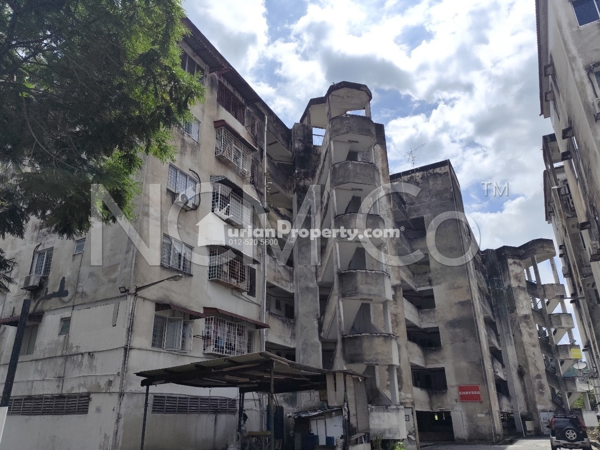 Apartment For Auction at The Astaria