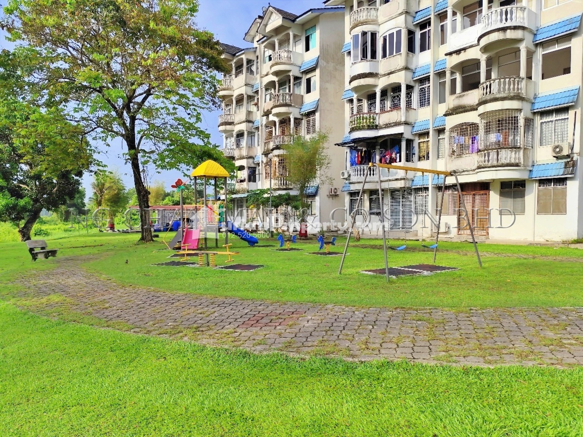 Flat For Auction at Pangsapuri Taman Cheng Ria