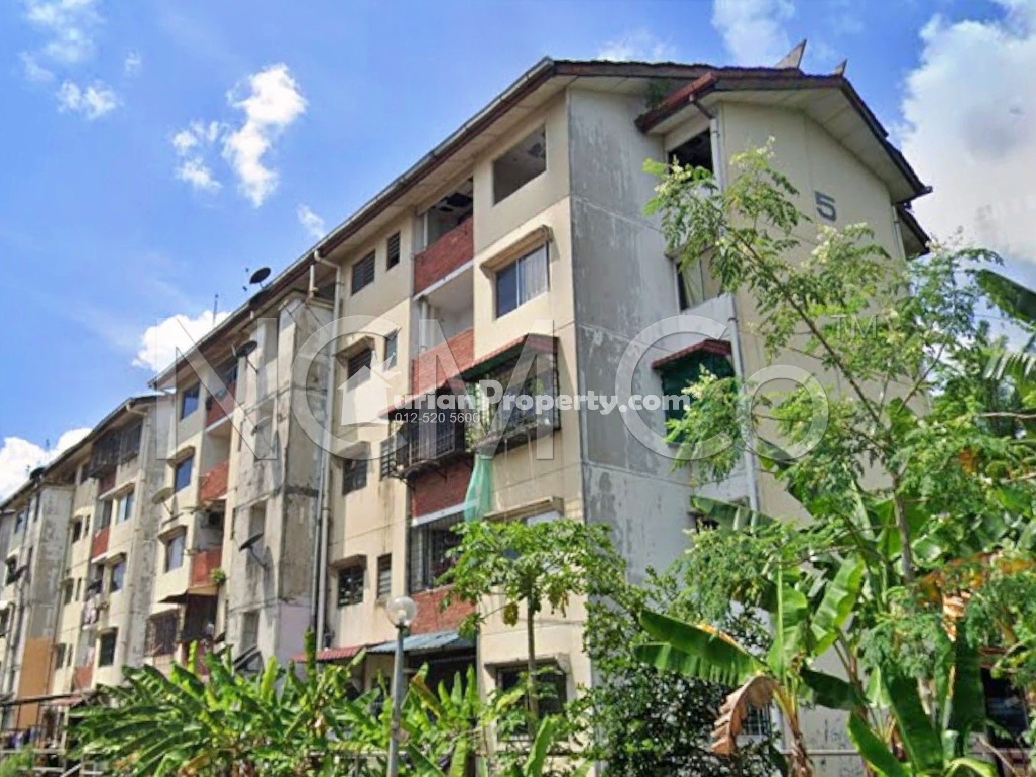 Flat For Auction at Seksyen 1