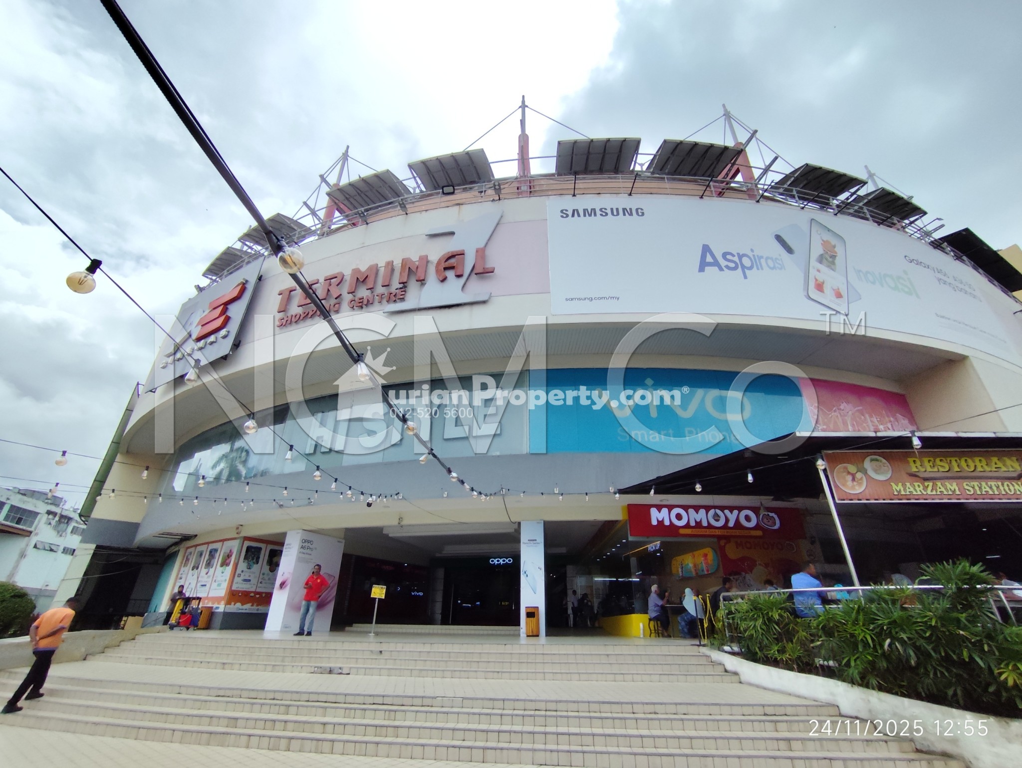 Shop For Auction at Terminal 1 Shopping Centre