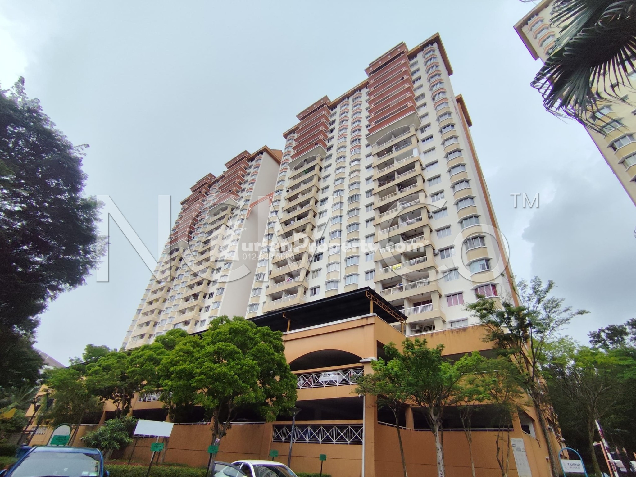 Condo For Auction at Koi Tropika