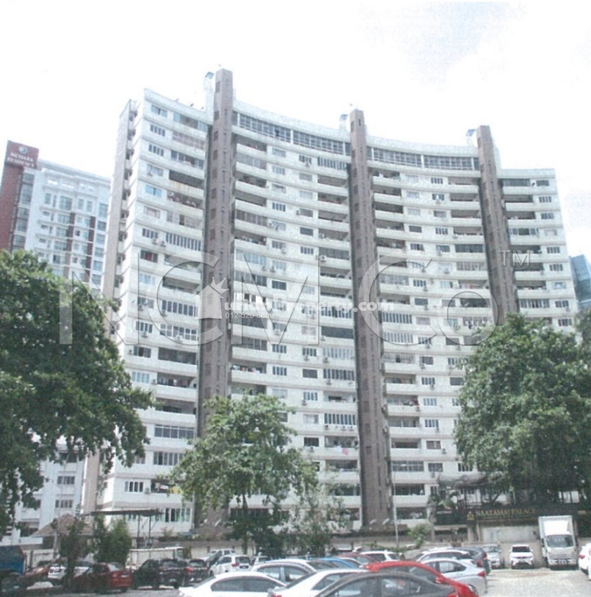 Apartment For Auction at Crescent Court