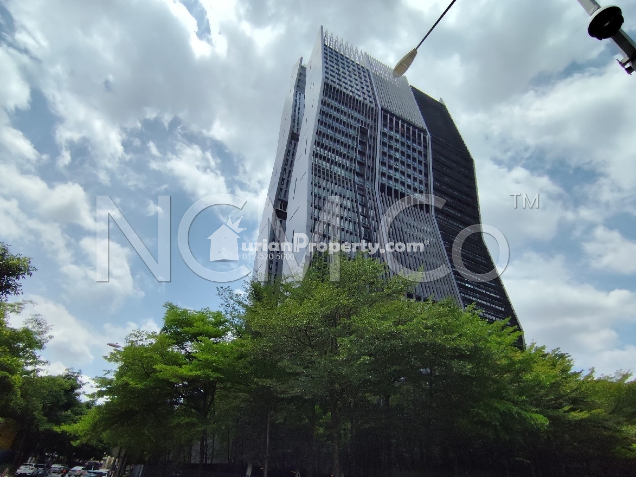 Condo For Auction at The Capers