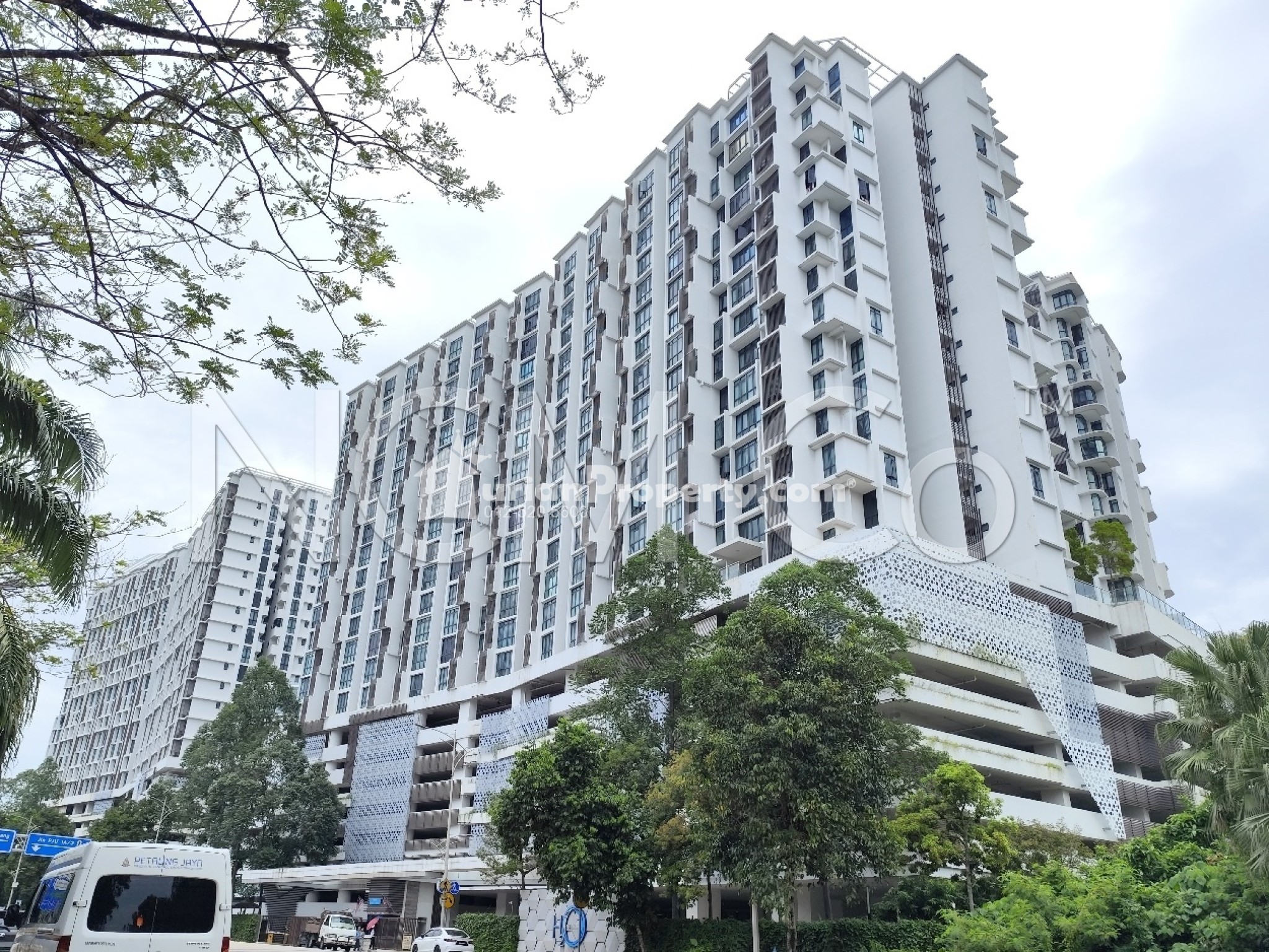 Serviced Residence For Auction at H2O Residences