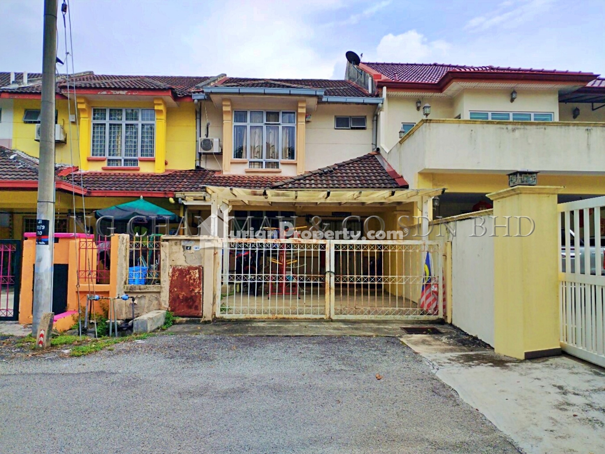 Terrace House For Auction at Section 9