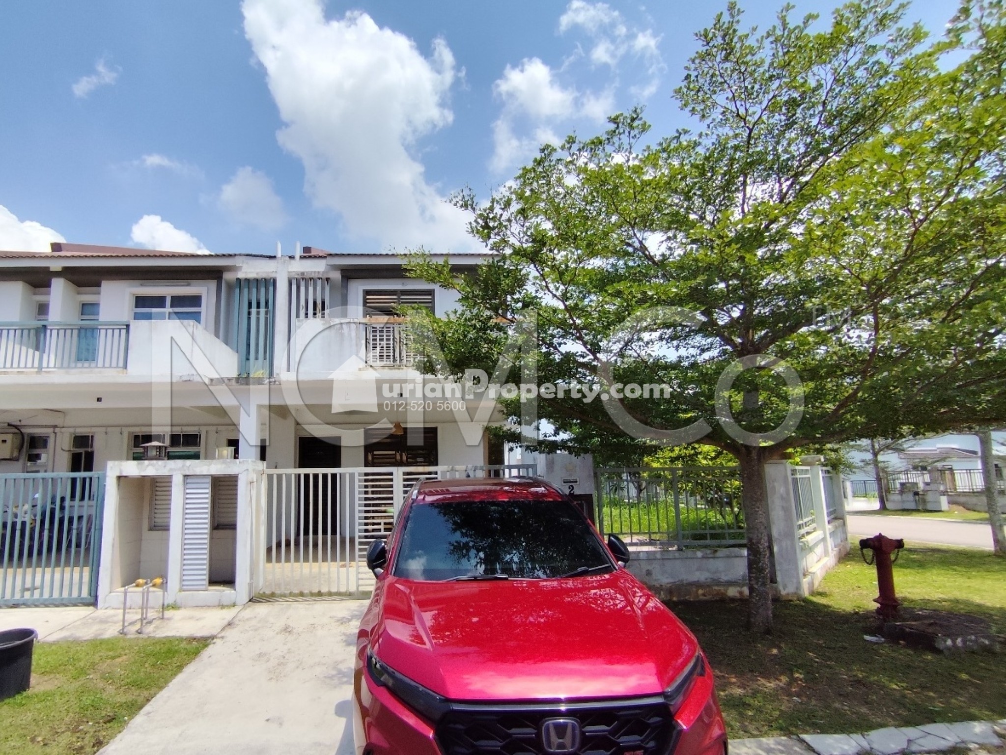 Terrace House For Auction at Meridin East