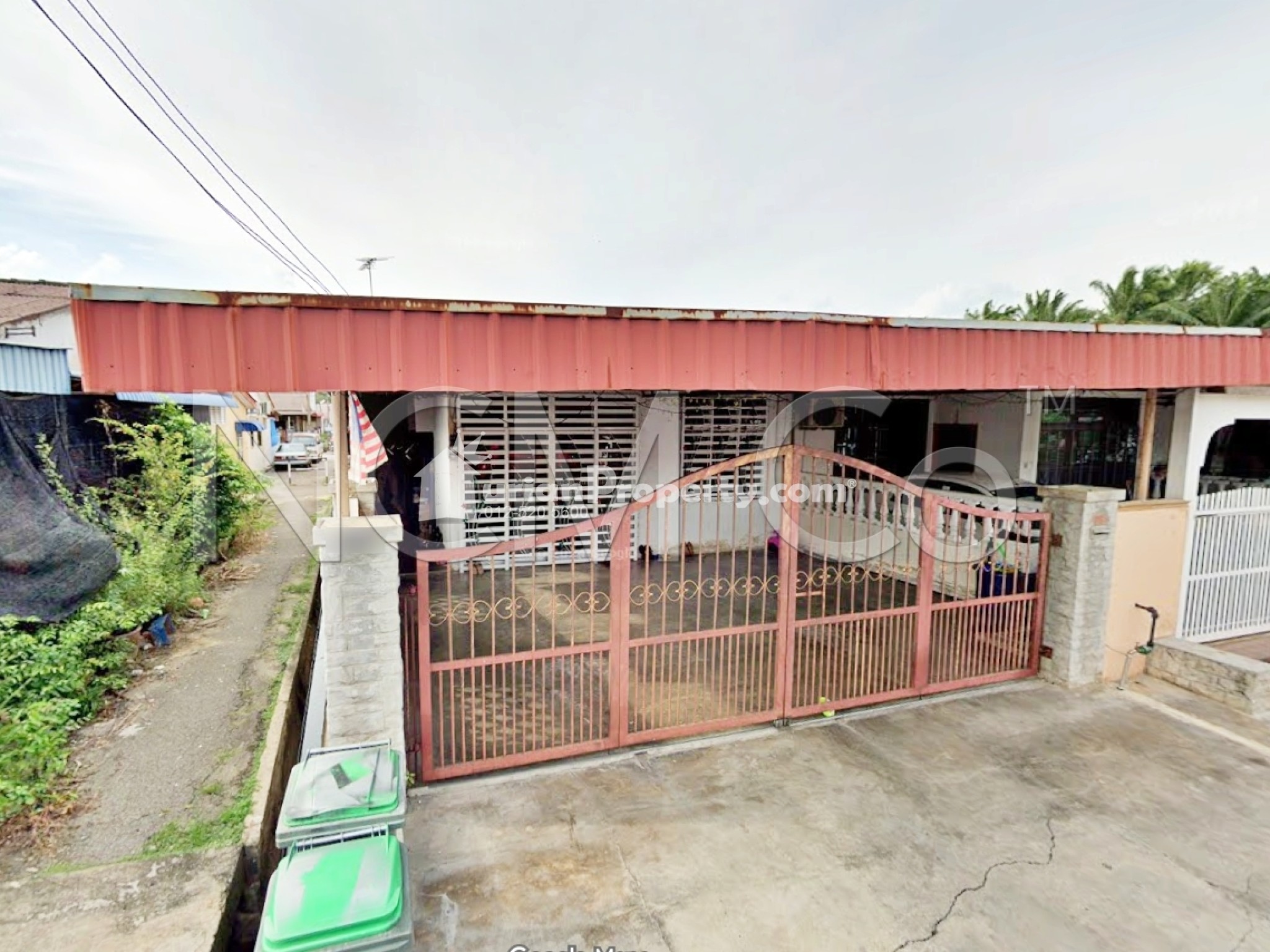 Terrace House For Auction at Taman Seroja