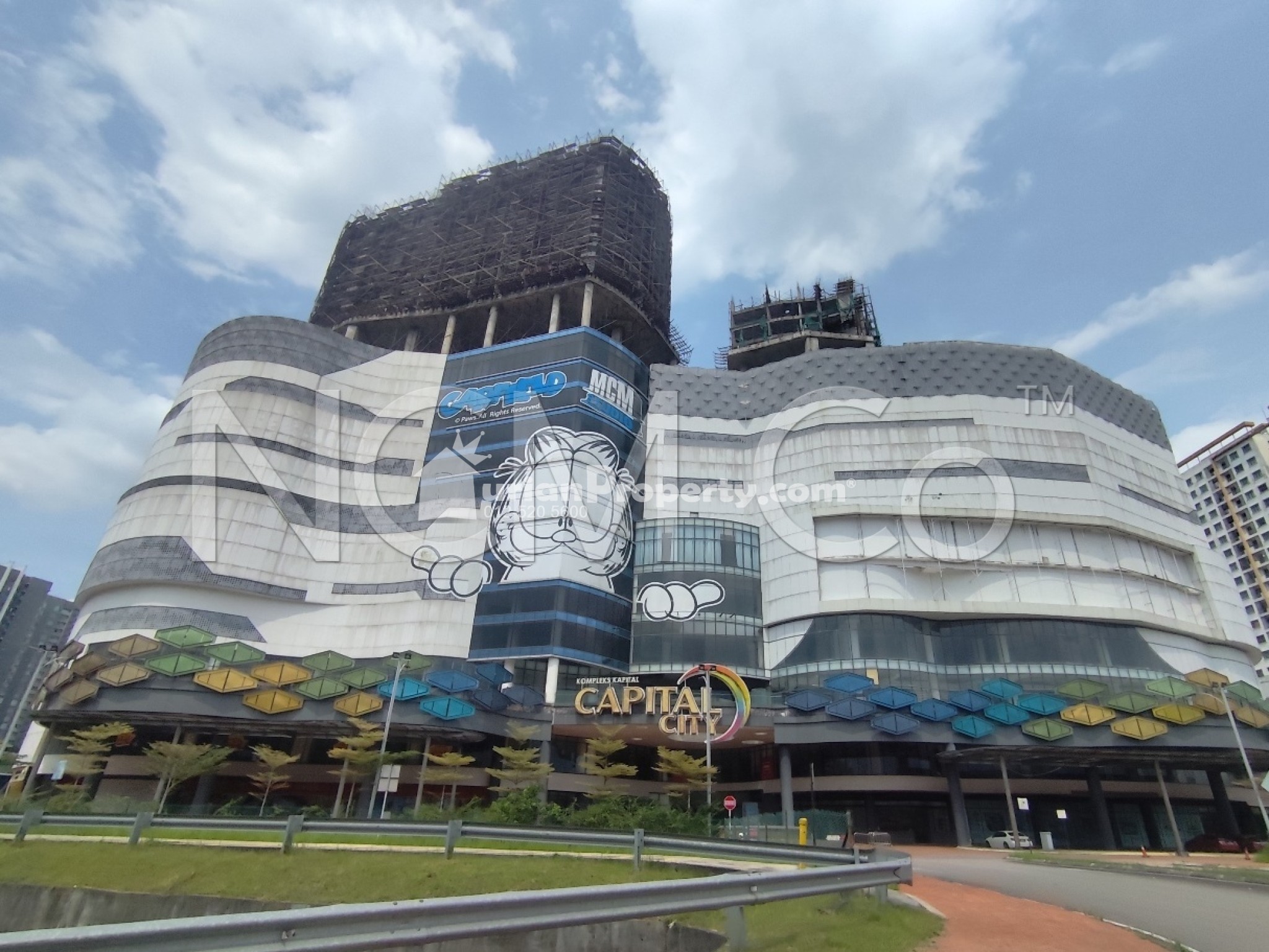 Shop For Auction at Capital 21 @ Capital City