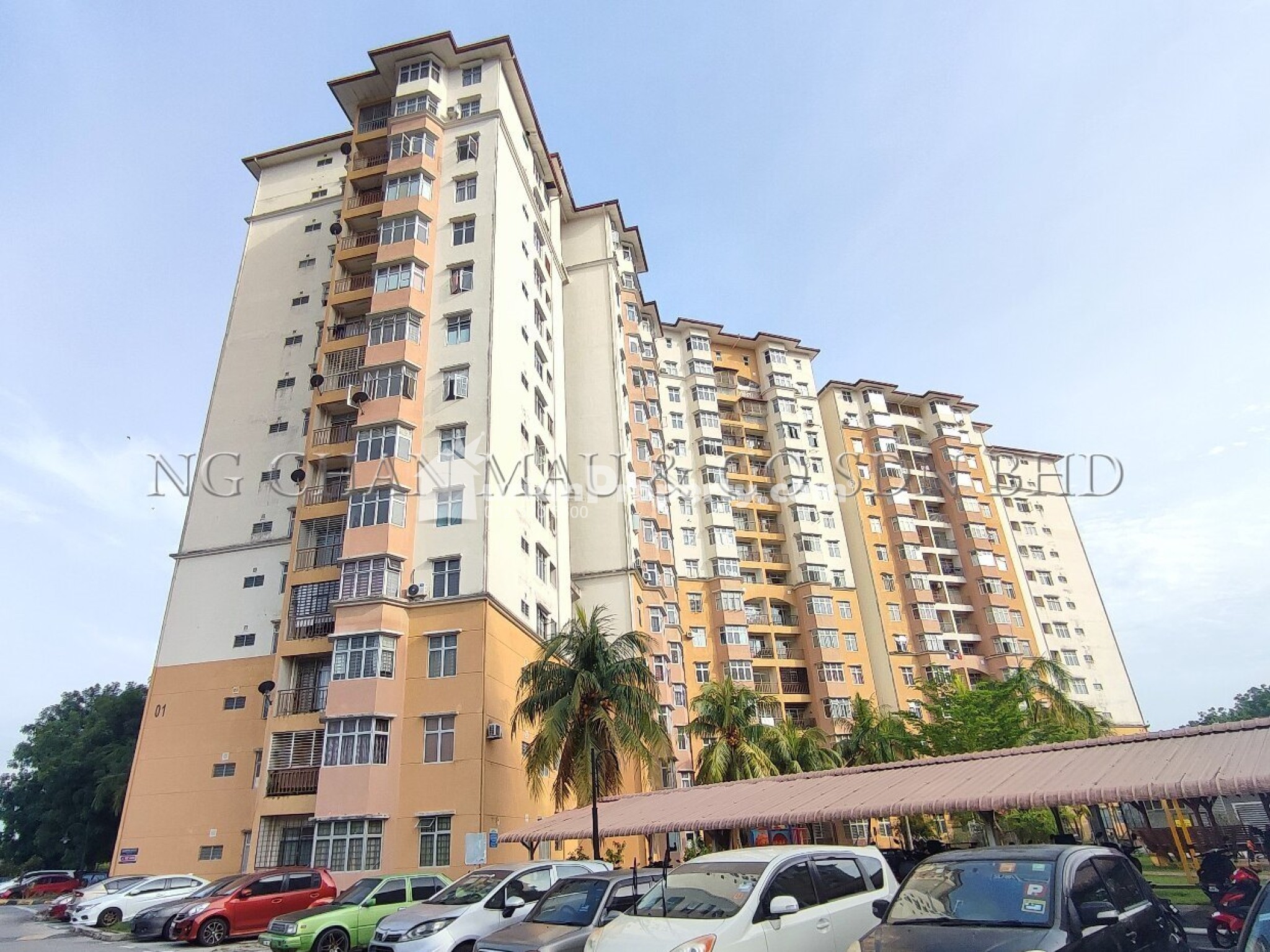 Apartment For Auction at Sri Palma Villa