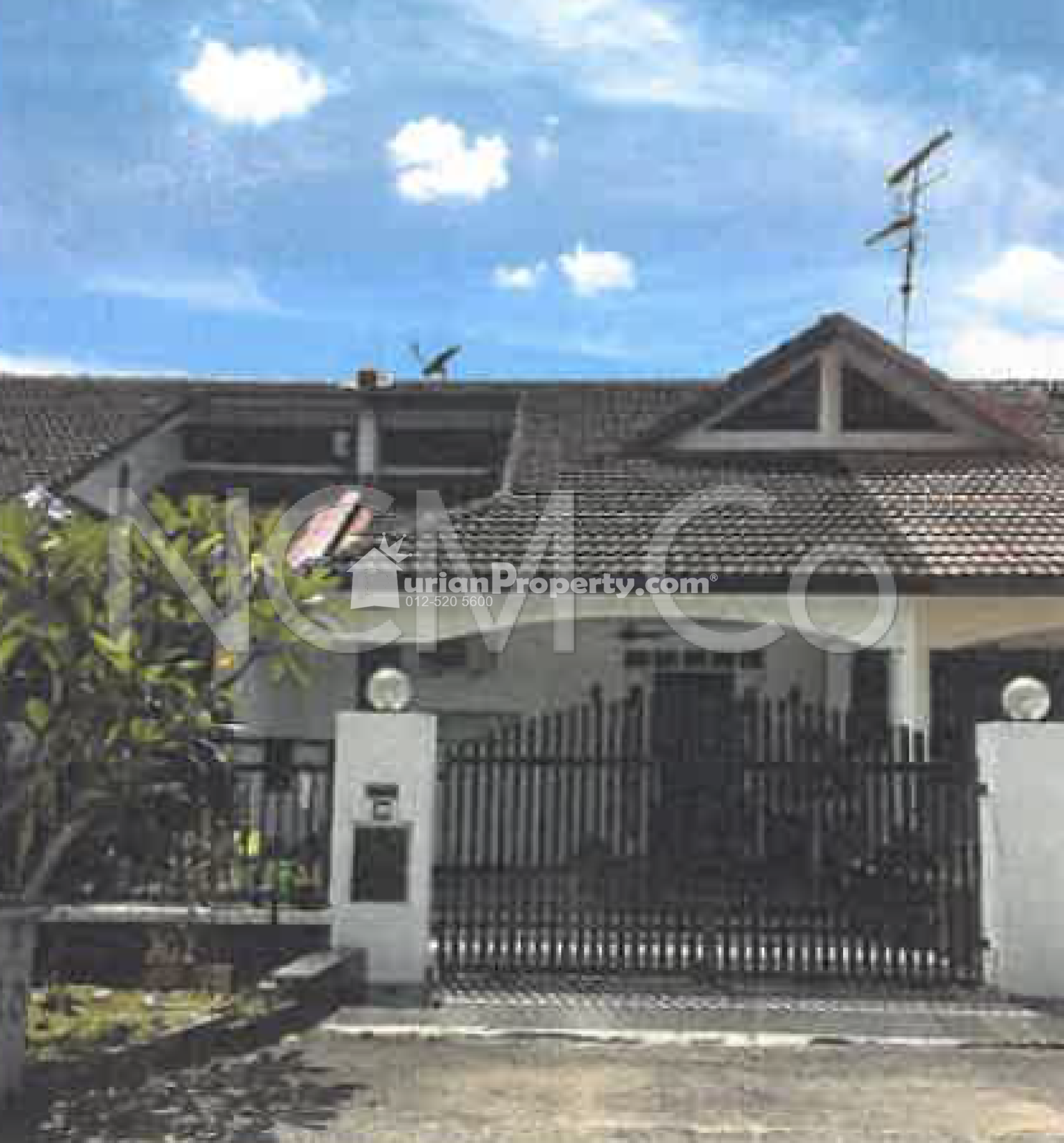 Terrace House For Auction at Taman Perling