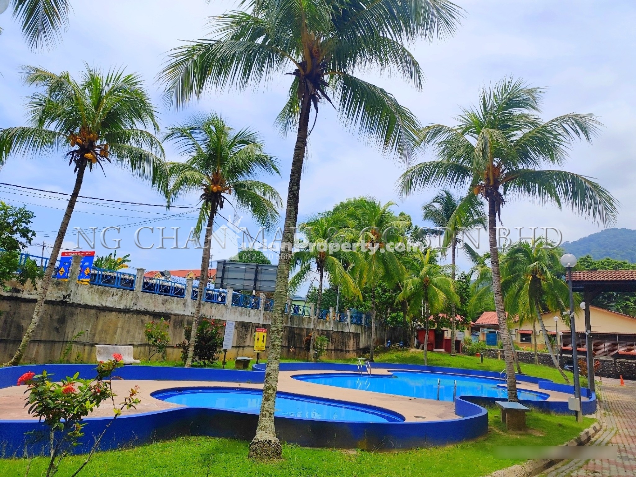 Condo For Auction at Azuria