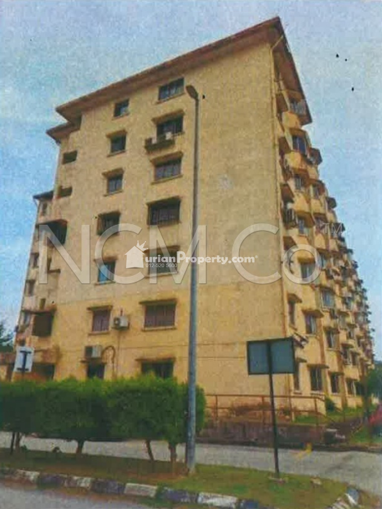 Apartment For Auction at Subang Suria Apartment