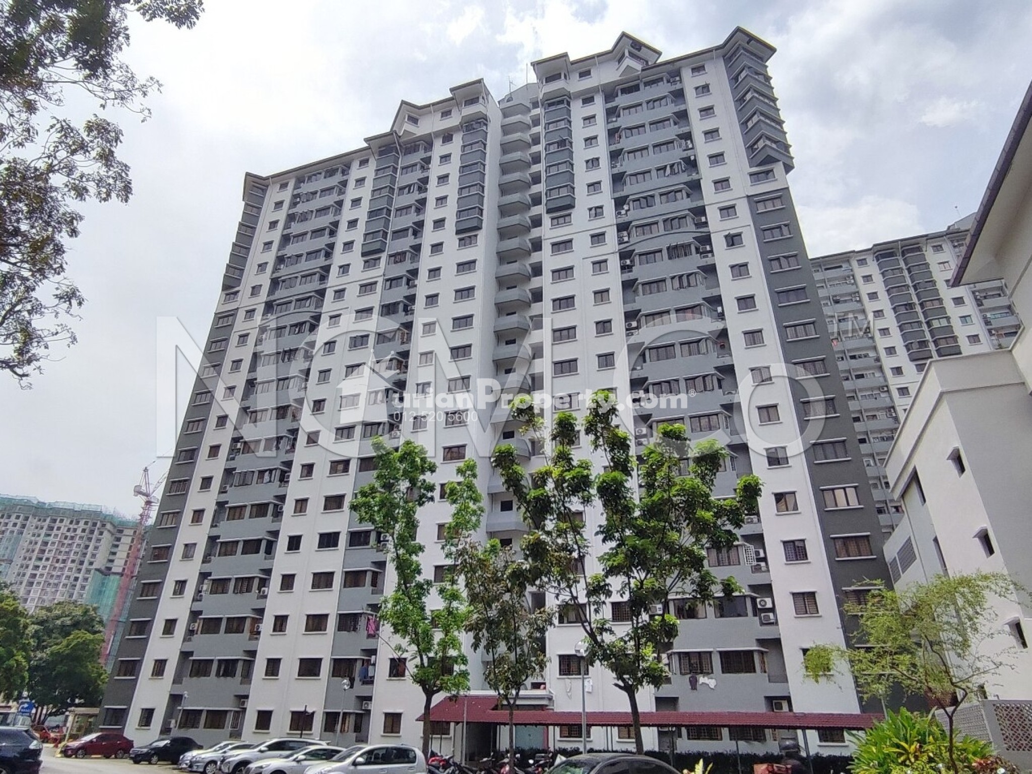 Condo For Auction at Bandar Sri Permaisuri