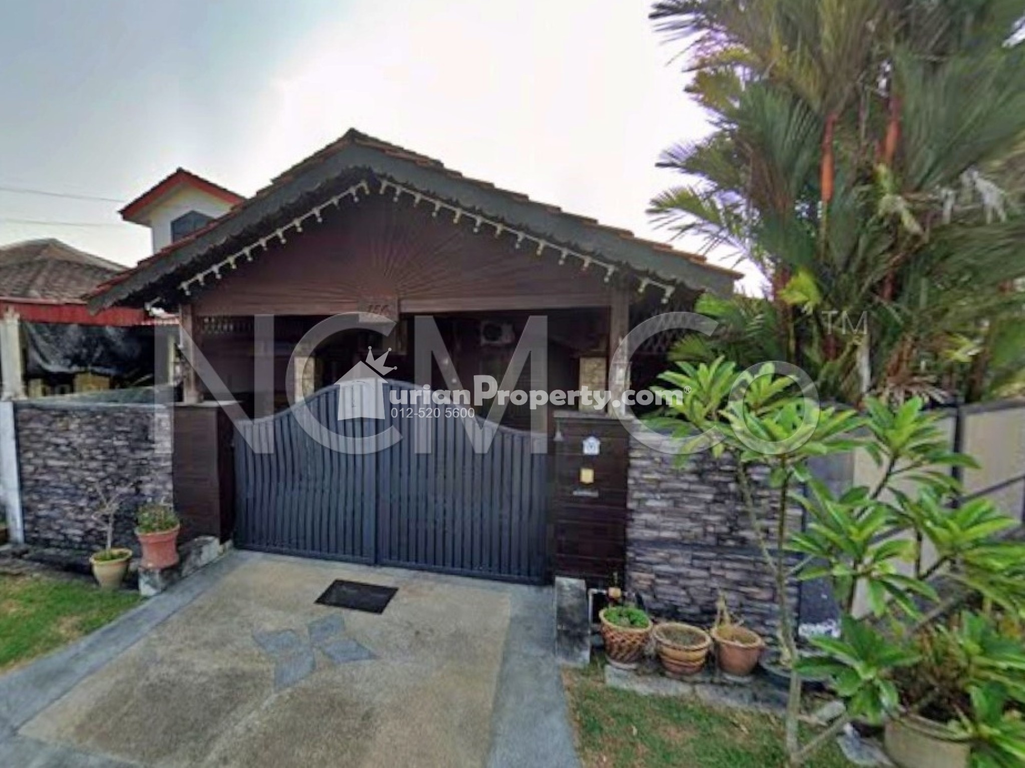 Terrace House For Auction at Desa Manjung Raya