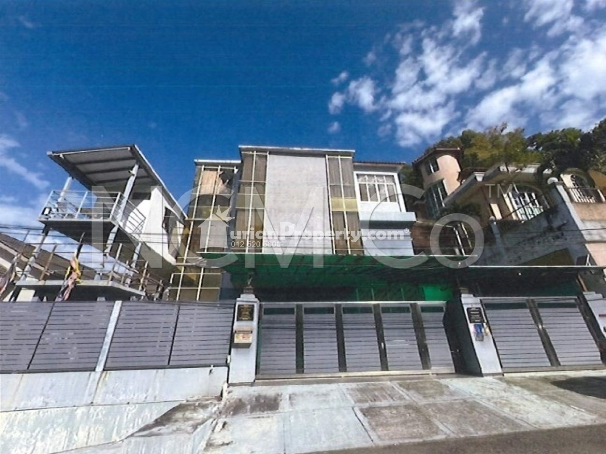 Bungalow House For Auction at Taman Connaught