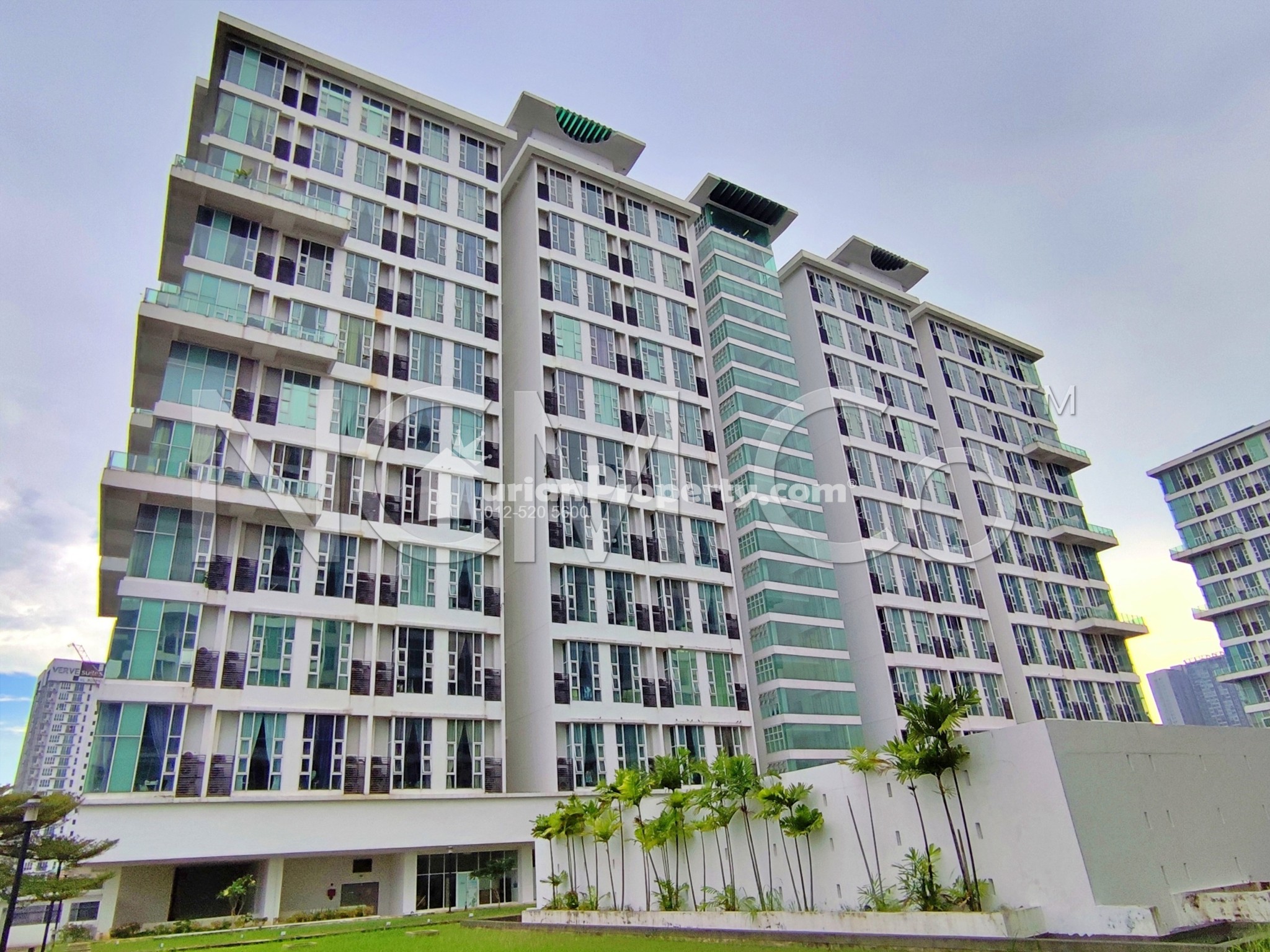 SOHO For Auction at The Scott Garden