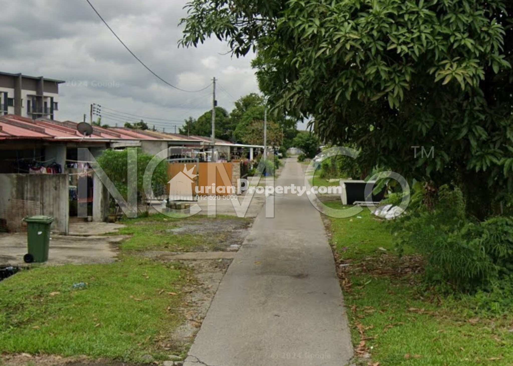 Terrace House For Auction at Stutong Baru
