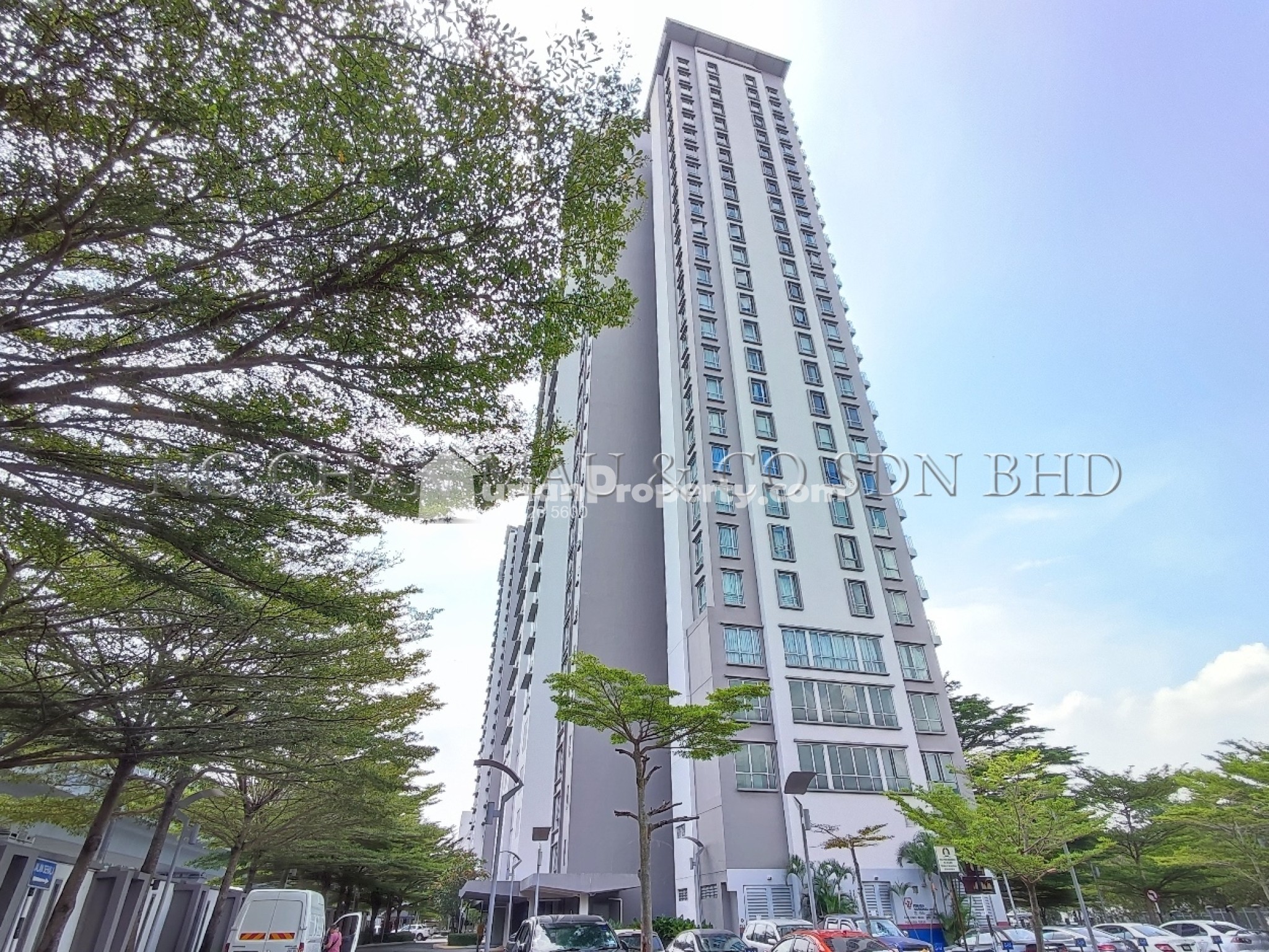 Condo For Auction at Casa Indah 2