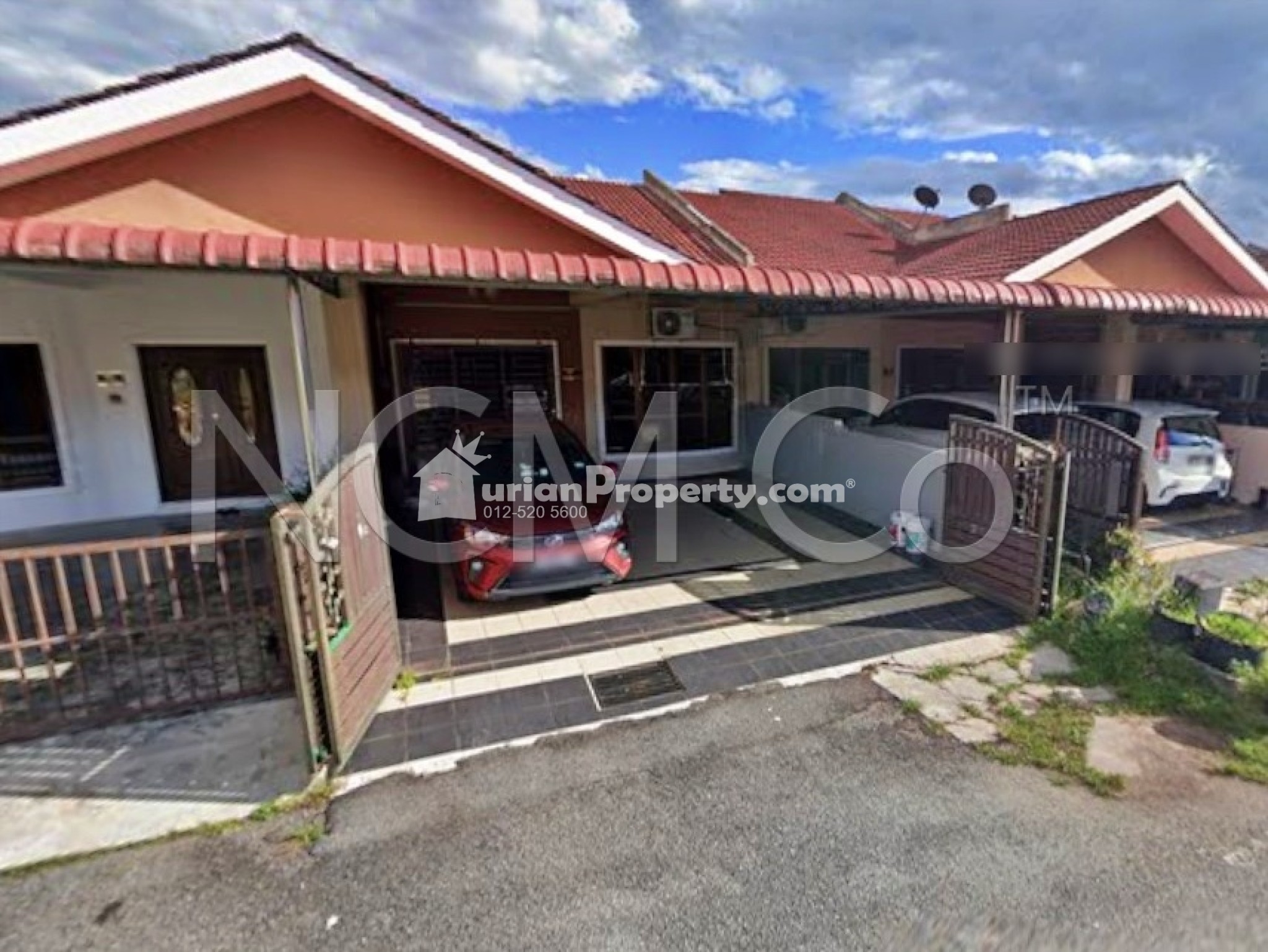 Terrace House For Auction at Gerik