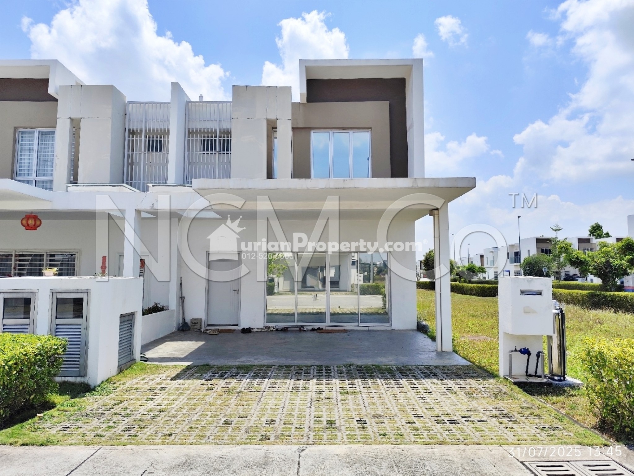 Terrace House For Auction at Casa Green